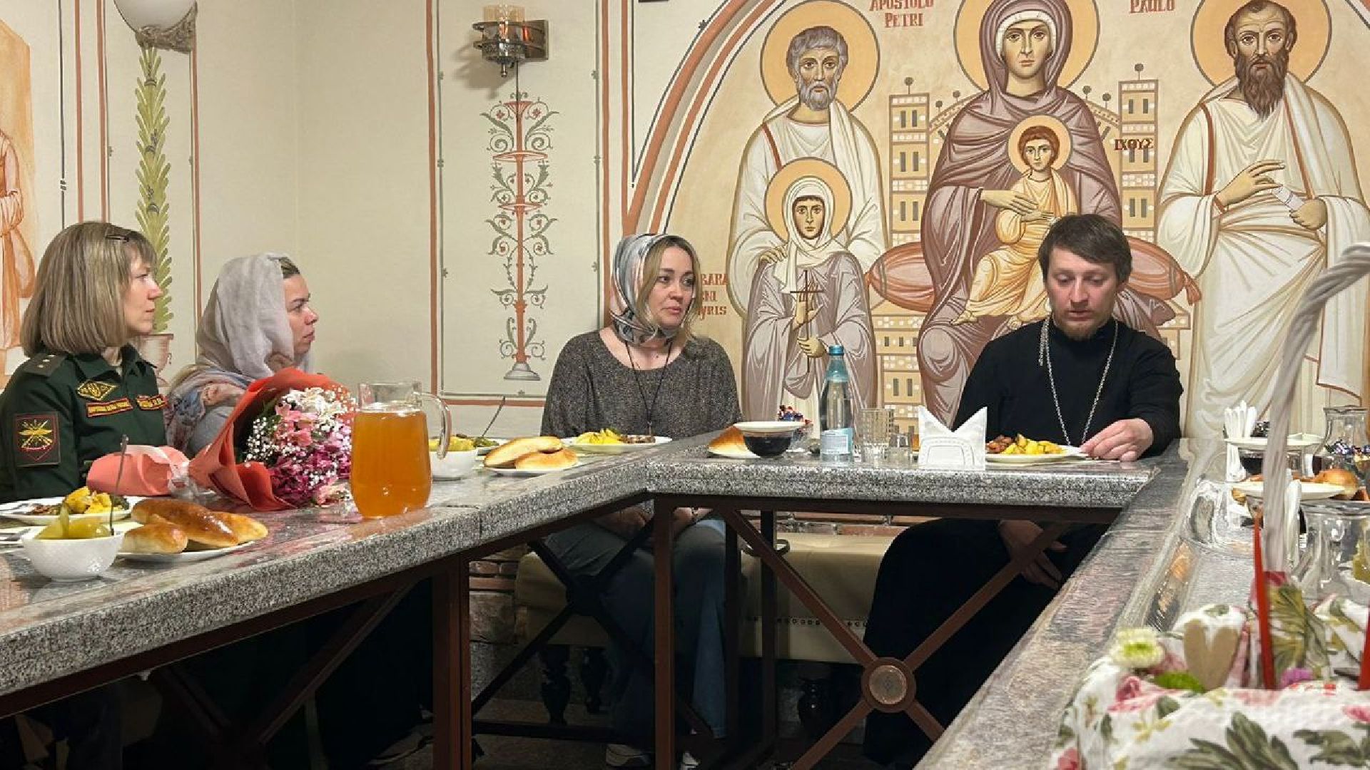 воскресение господне, Праздник Пасхи, Тихая суббота, Соборная площадь Власиха, храм во власихе, освящение куличей,