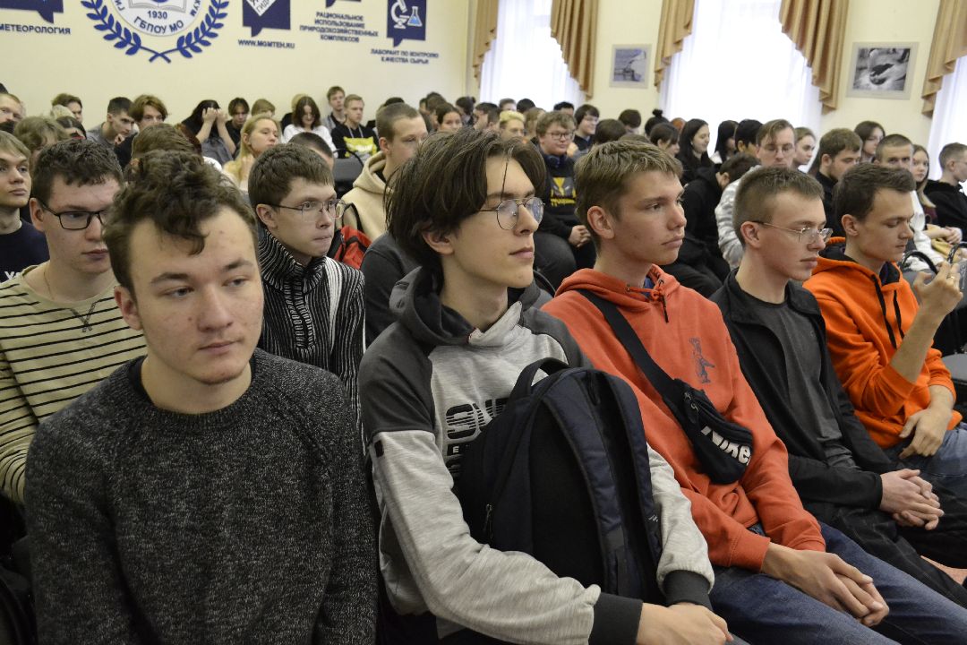 Балашиха, Движение первых, техникумы, депутаты, волонтёры