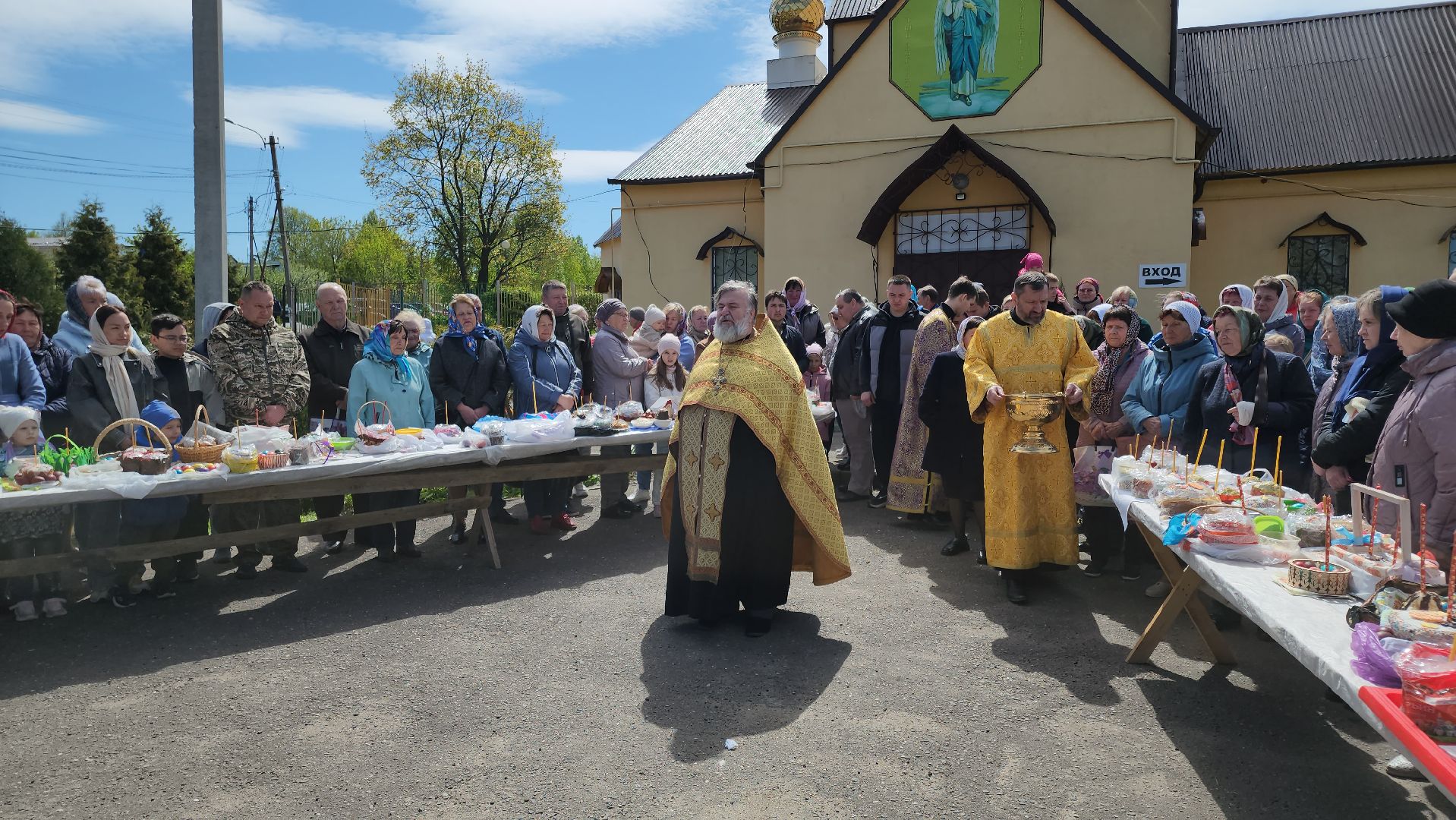 кашира, храм петра и февронии, пасха, великая суббота, освящение куличей, освящение пасхальных яиц,