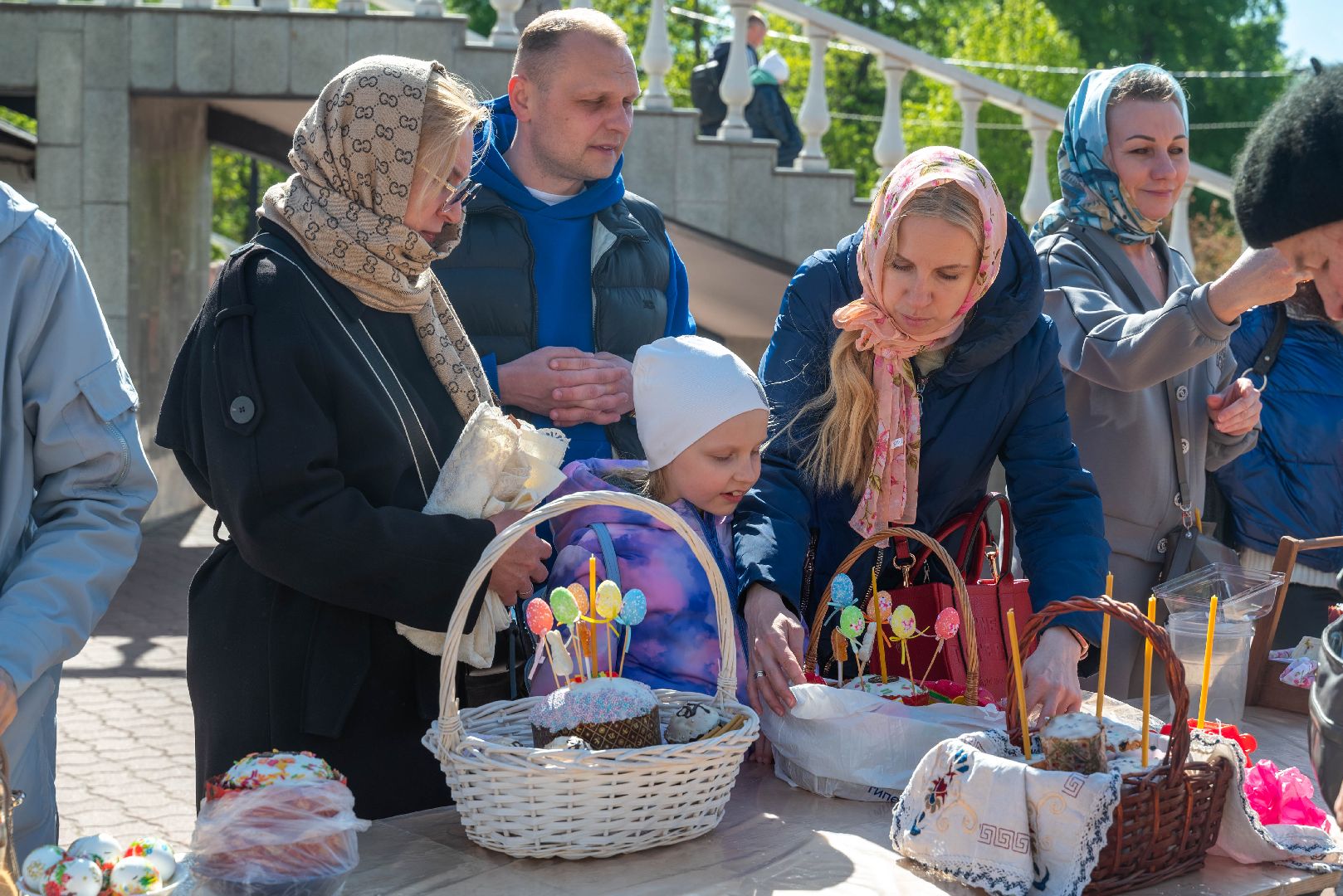 Реутов, Троицкий храм, Храм Казанской иконы Божьей Матери, Пасха, Христос воскрес, куличи, яйца, освящение, освящение куличей,