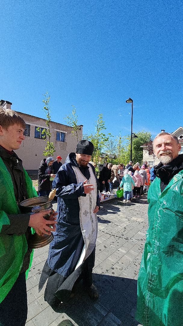 электросталь, мой город, жители города, пасха, пасхальные традиции, пасхальные яйца, освящение куличей, освящение пасхальных куличей, освящение пасхальных яиц, храм,