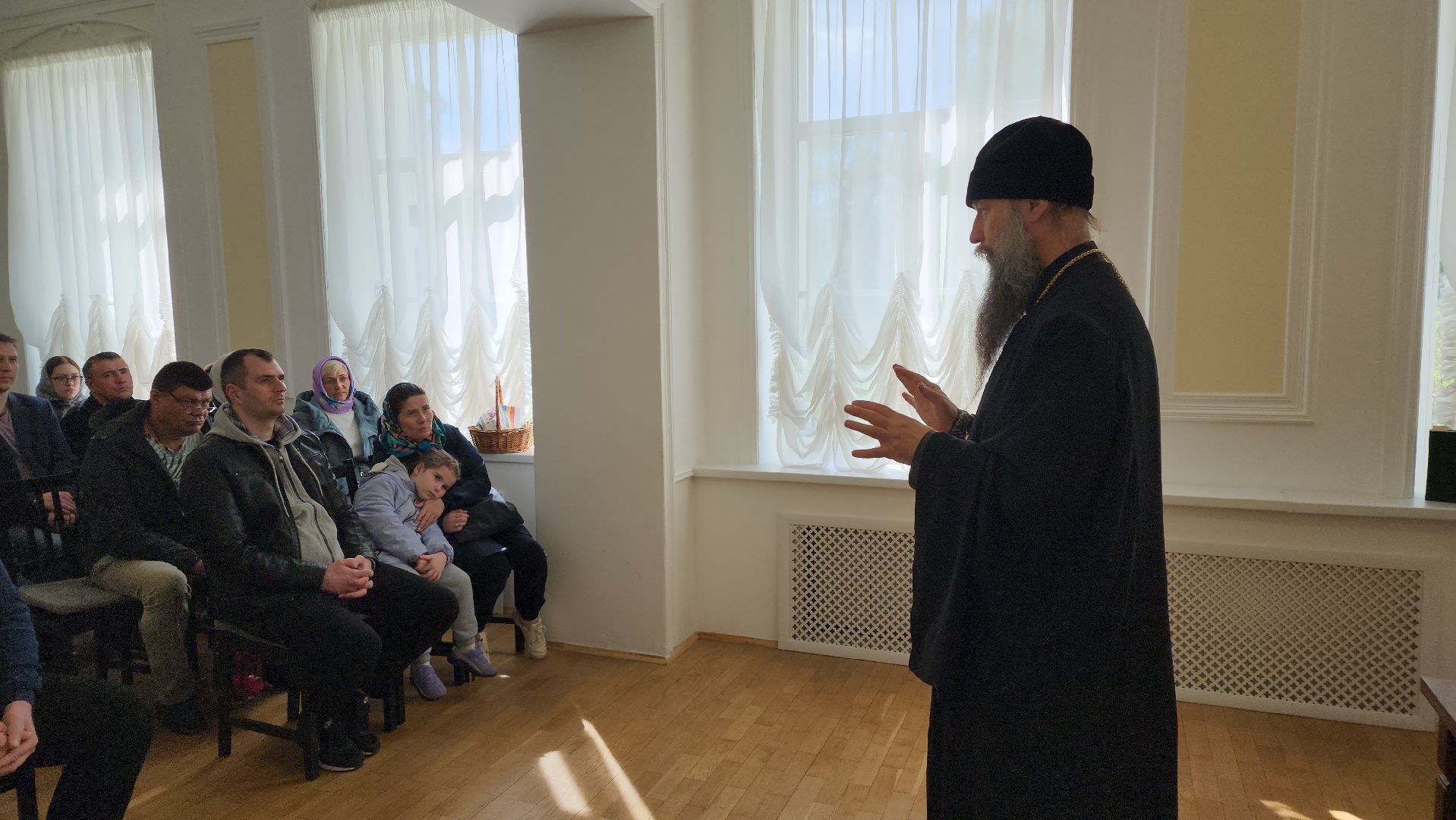 Пасха, вручение куличей, единая россия, семьи СВО,