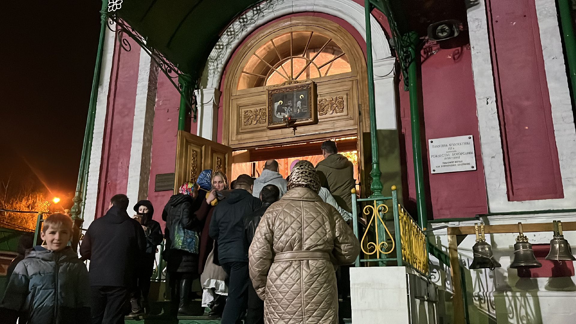 пасха, пасхальное богослужение, крестный ход, церковь, церковный праздник,