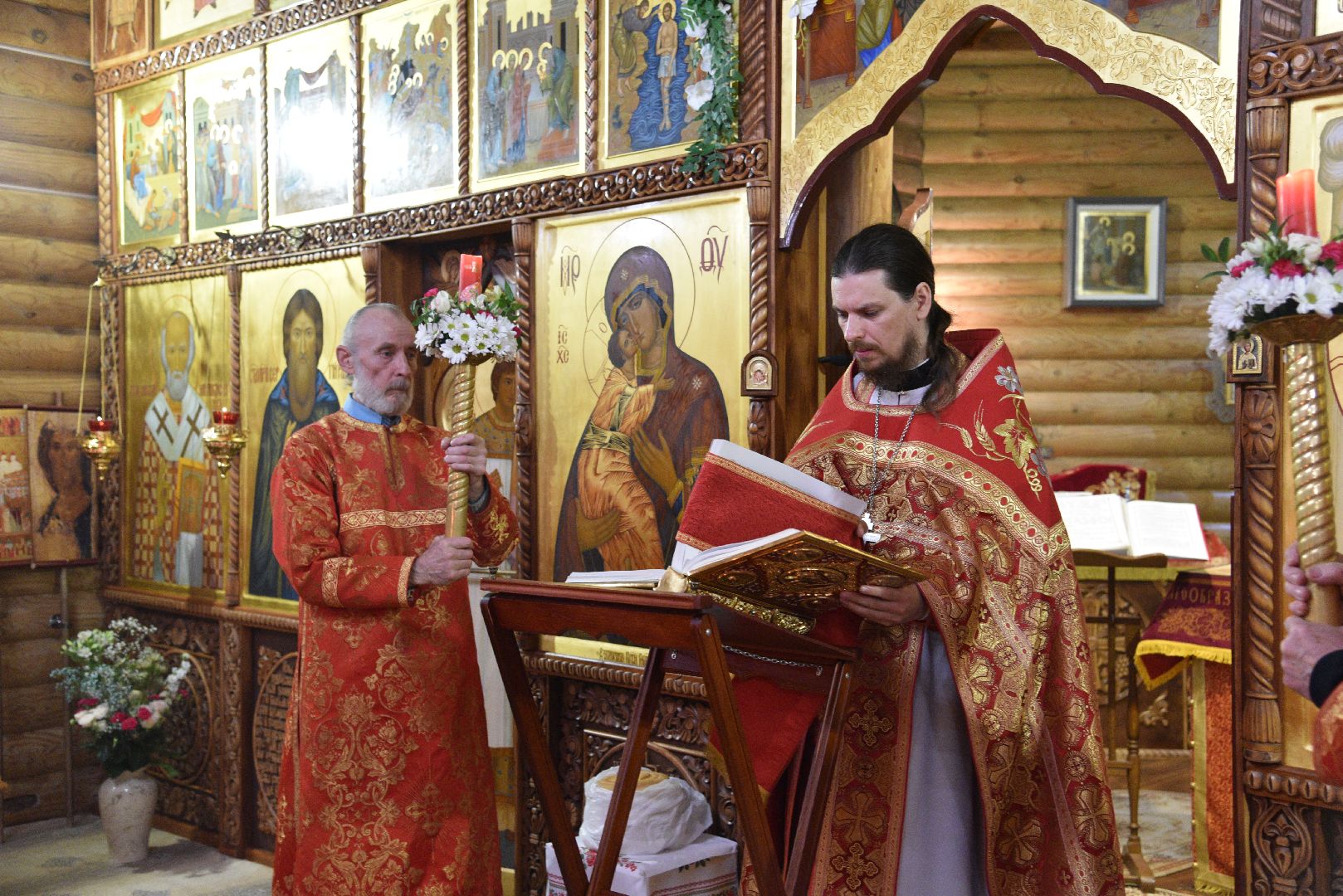 лотошино, храм, пасха, пасхальное богослужение, пасхальные традиции,