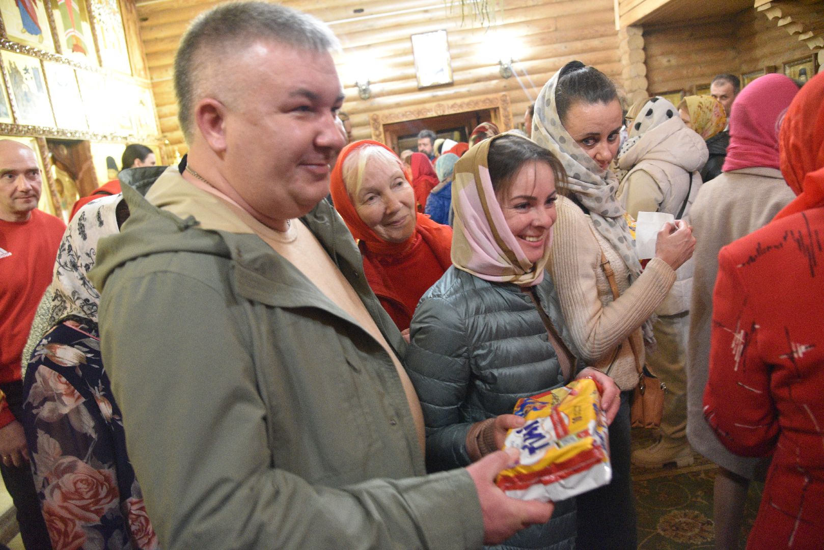 лотошино, храм, пасха, пасхальное богослужение, пасхальные традиции,