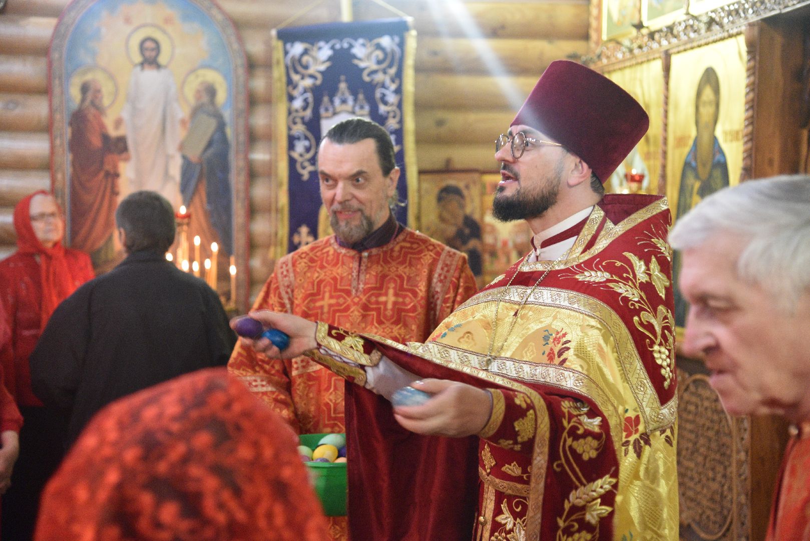 лотошино, храм, пасха, пасхальное богослужение, пасхальные традиции,