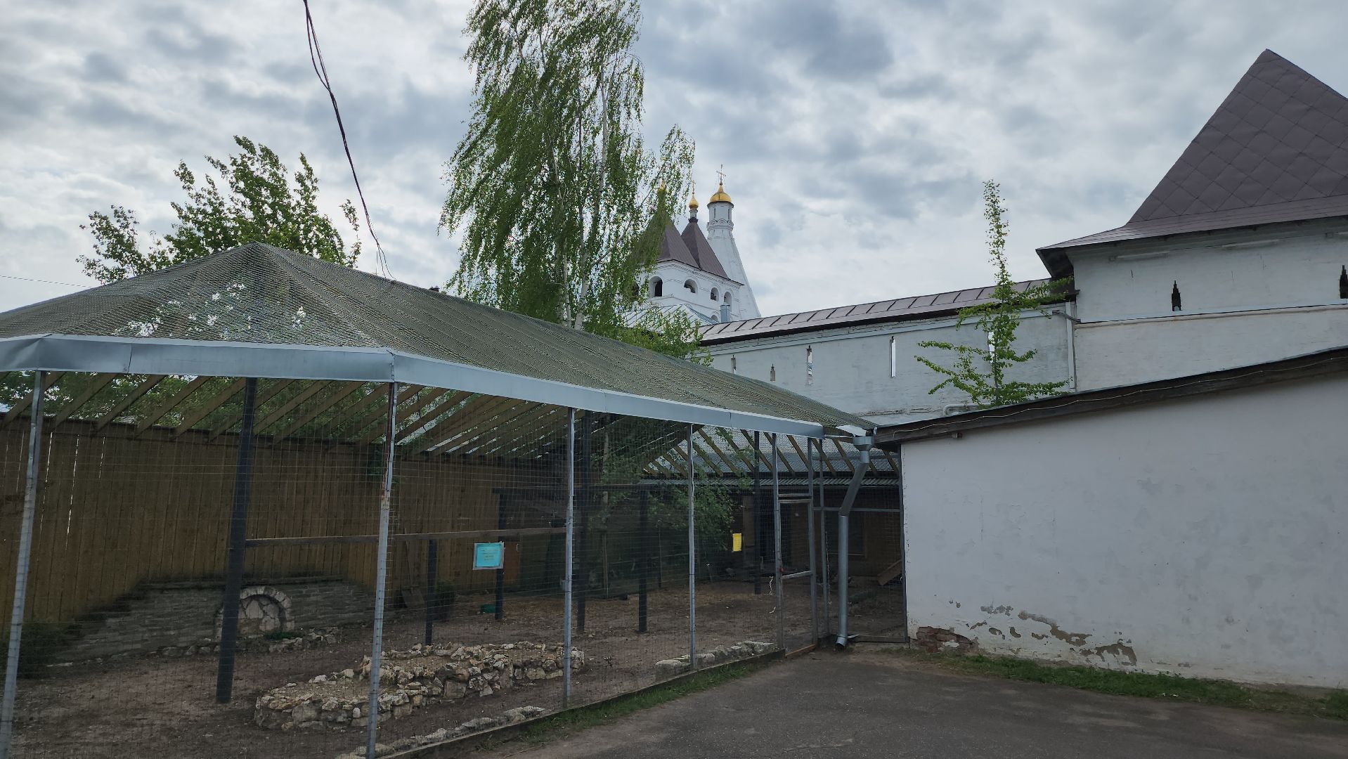 женский владычный монастырь, серпухов, владычная слобода, павлины, пасха в серпухове,