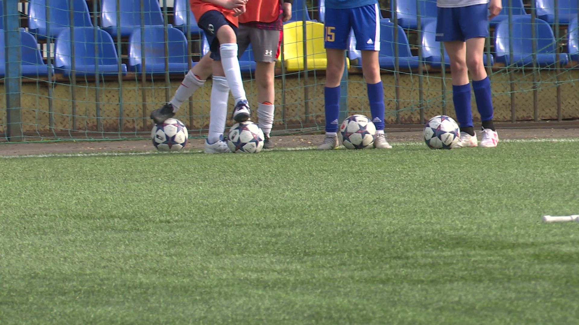 Реутов, спорт, спортобъект, приалит, футбольное поле, газон,