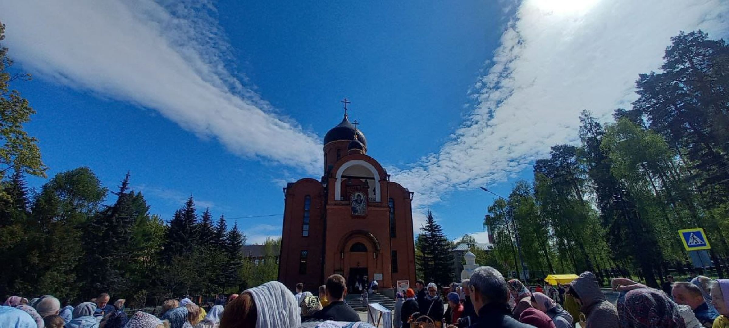 Праздник Пасхи, Христос Воскресе, Светлое воскресенье, Пасхальный крестный ход, Власиха, храм РВСН, Пасха во Власихе,