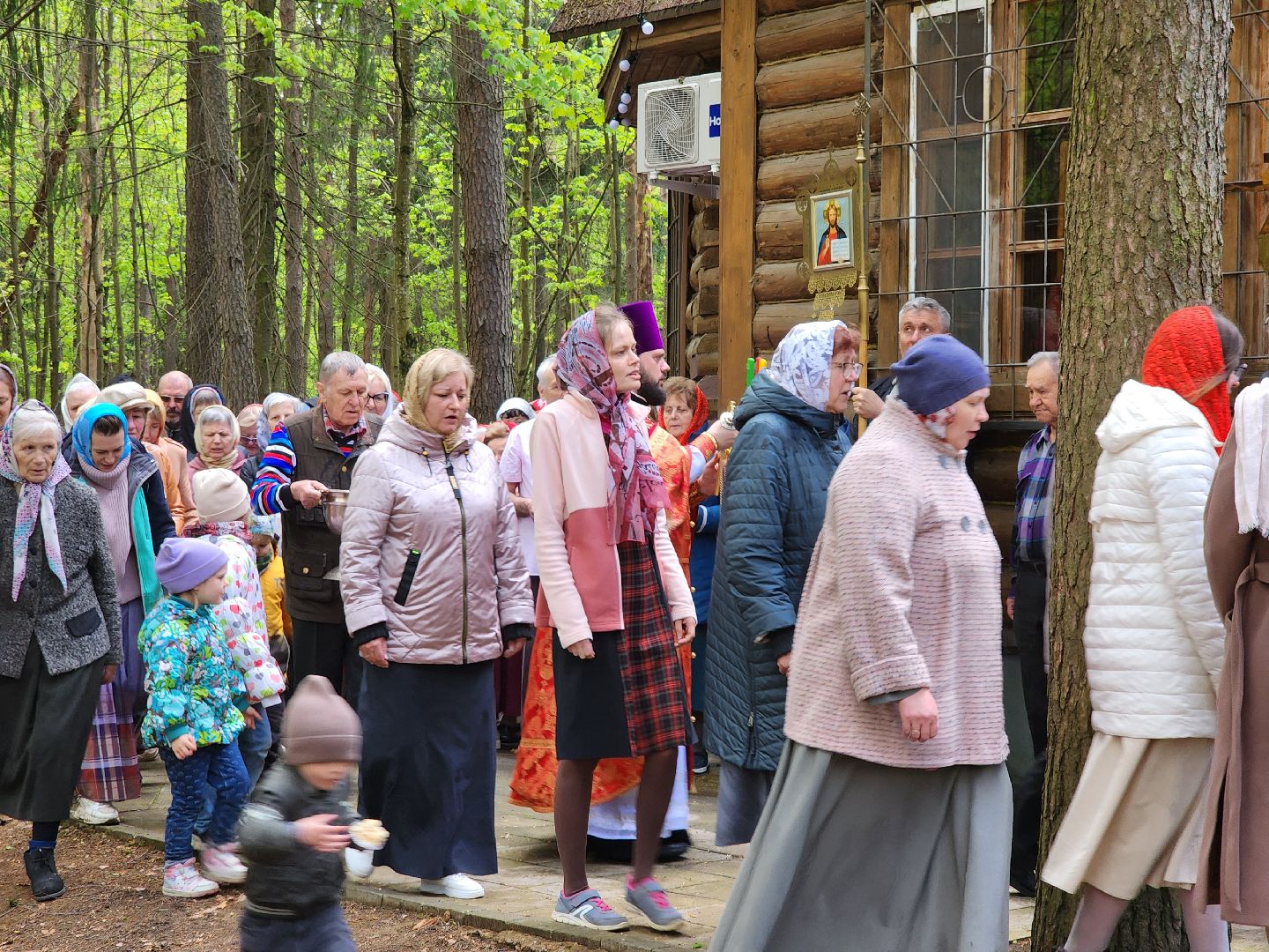 Черноголовка, Пасха,