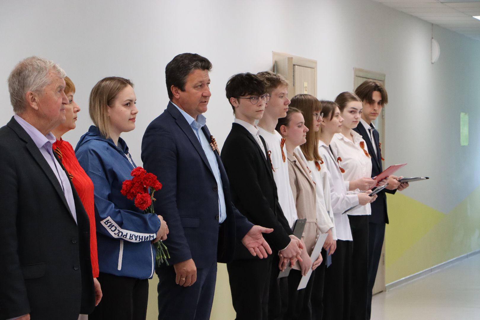 Серебряные Пруды, Парта Героя, Узуновская СОШ,