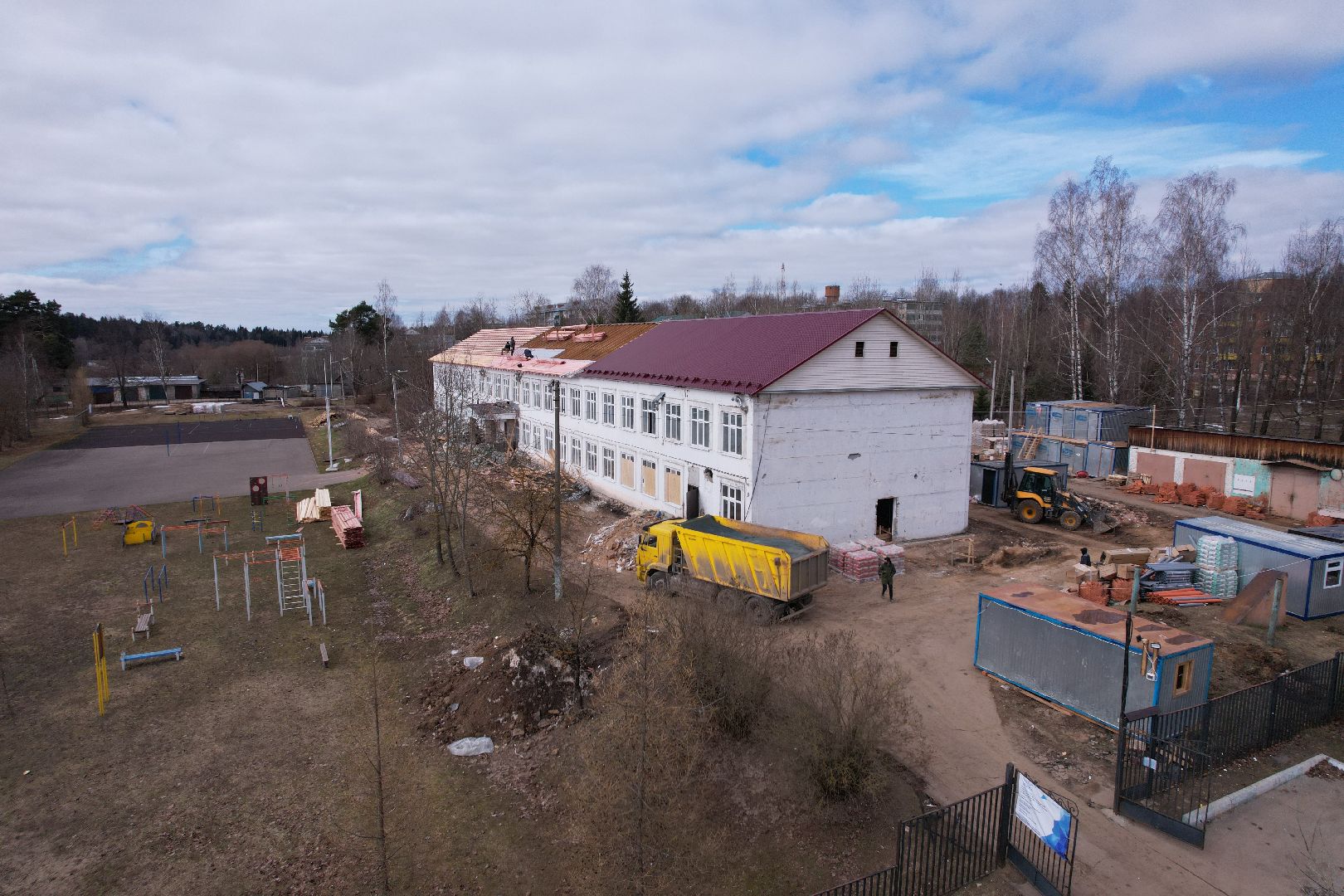 видео с коптера, истра, школа,