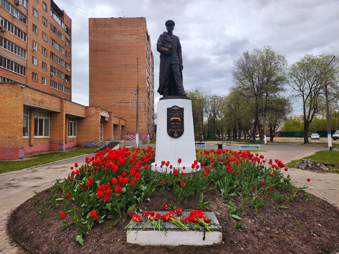 И И Борзов, шатура, ремонт памятника, ремонт памятника вов, маршал Борзов,