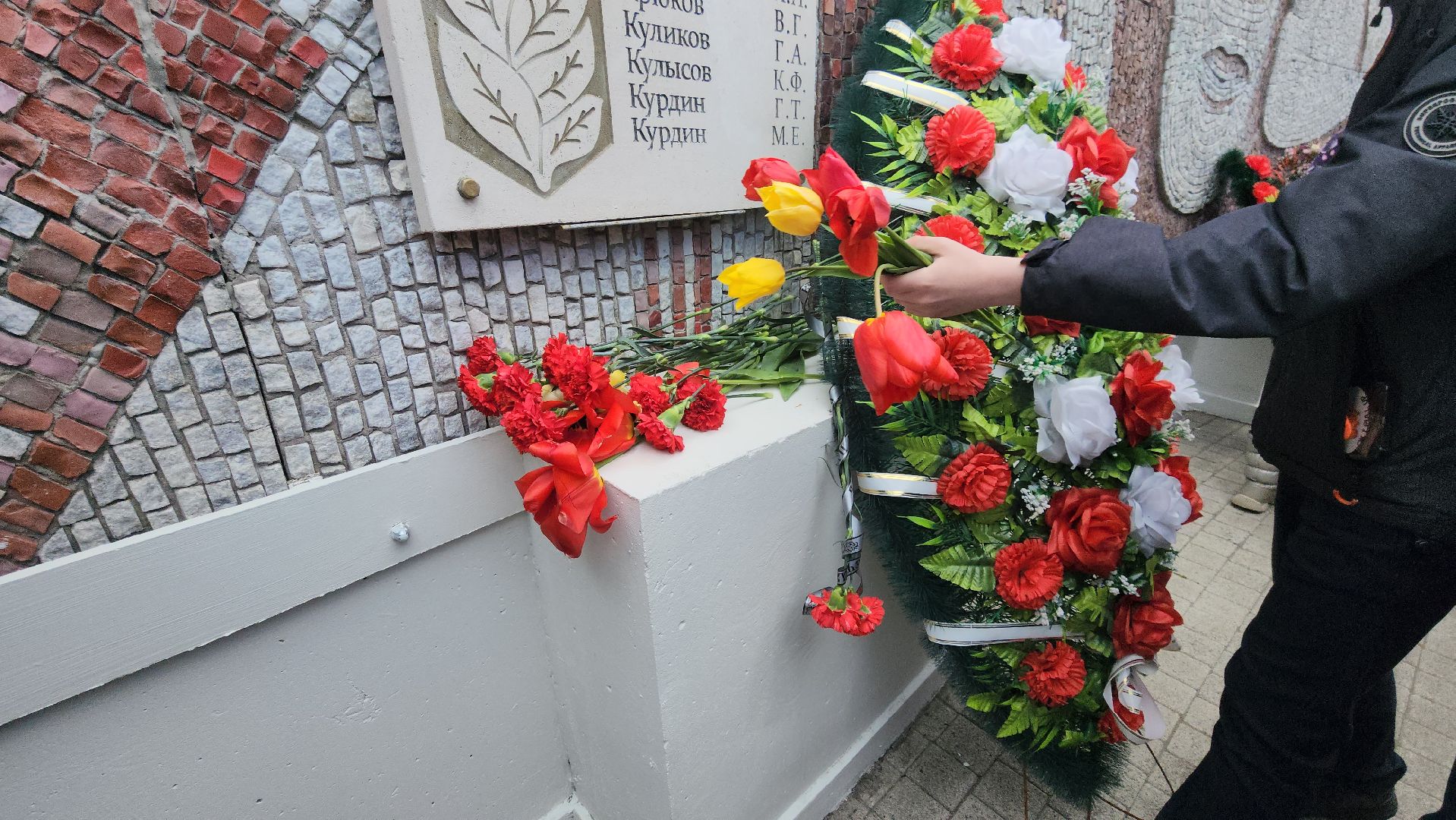 Павловский Посад, Городской округ Павловский Посад, Люди, день победы, Праздник, Цветы, Память,