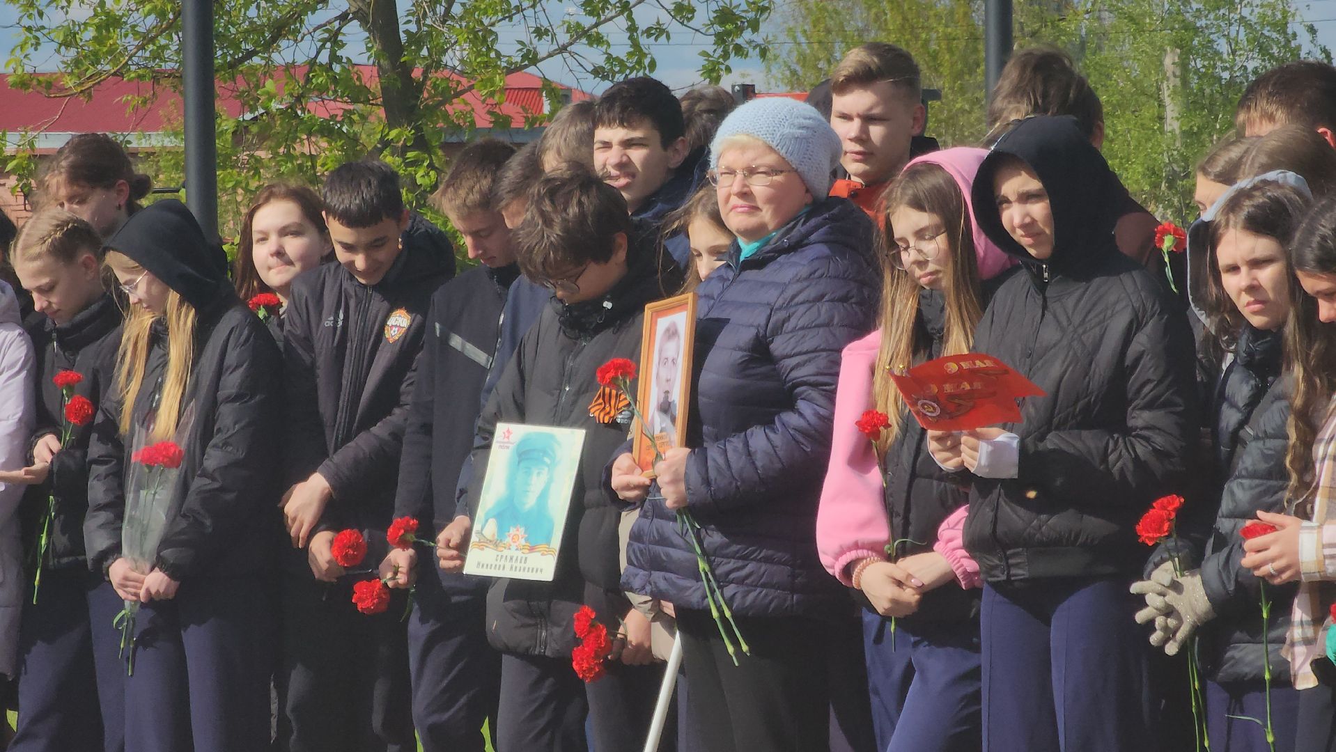 Павловский Посад, Городской округ Павловский Посад, Люди, день победы, Праздник, Цветы, Память,