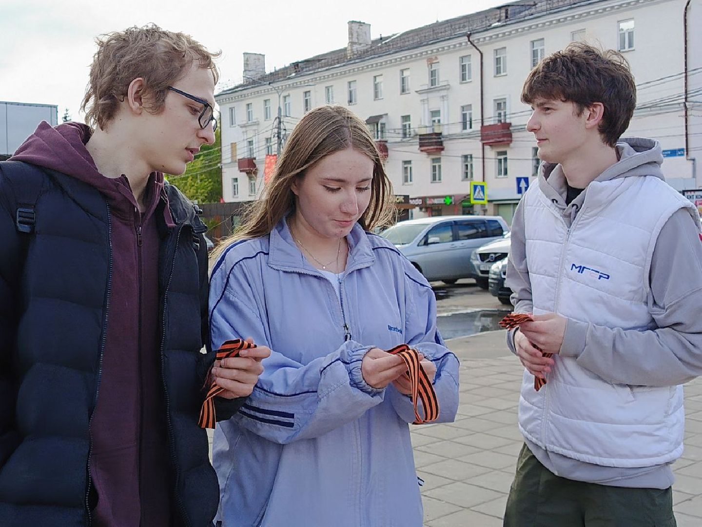 Солнечногорск, георгиевская ленточка, акция, Волонтеры, Жители,