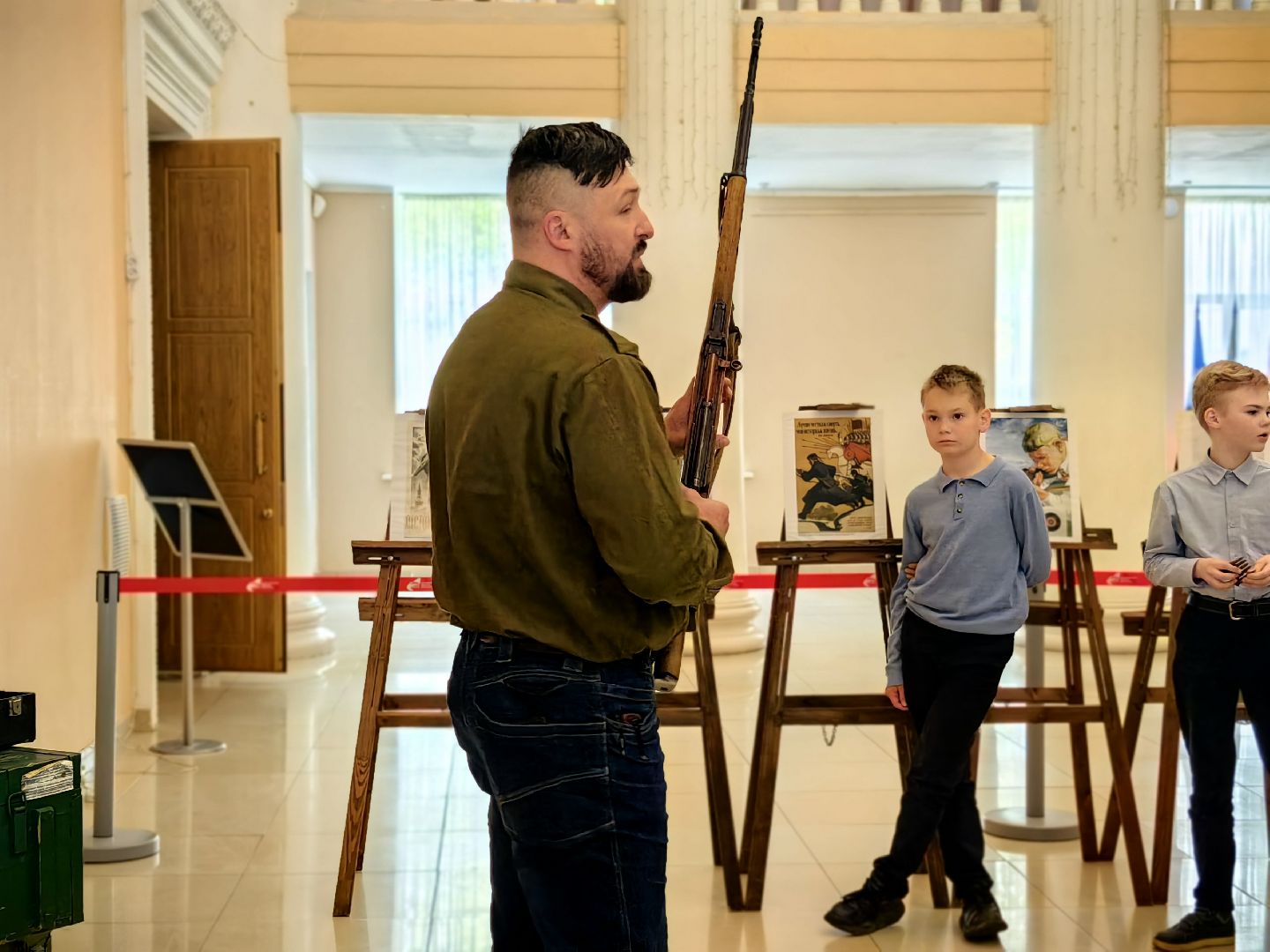 урок мужества, оружие, ВОВ, СВО, экскурсия, экскурсия для школьников,