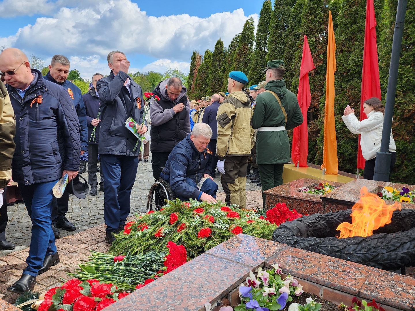серпухов, подмосковье, 9 мая, возложение цветов, день победы, великая отечественная война,