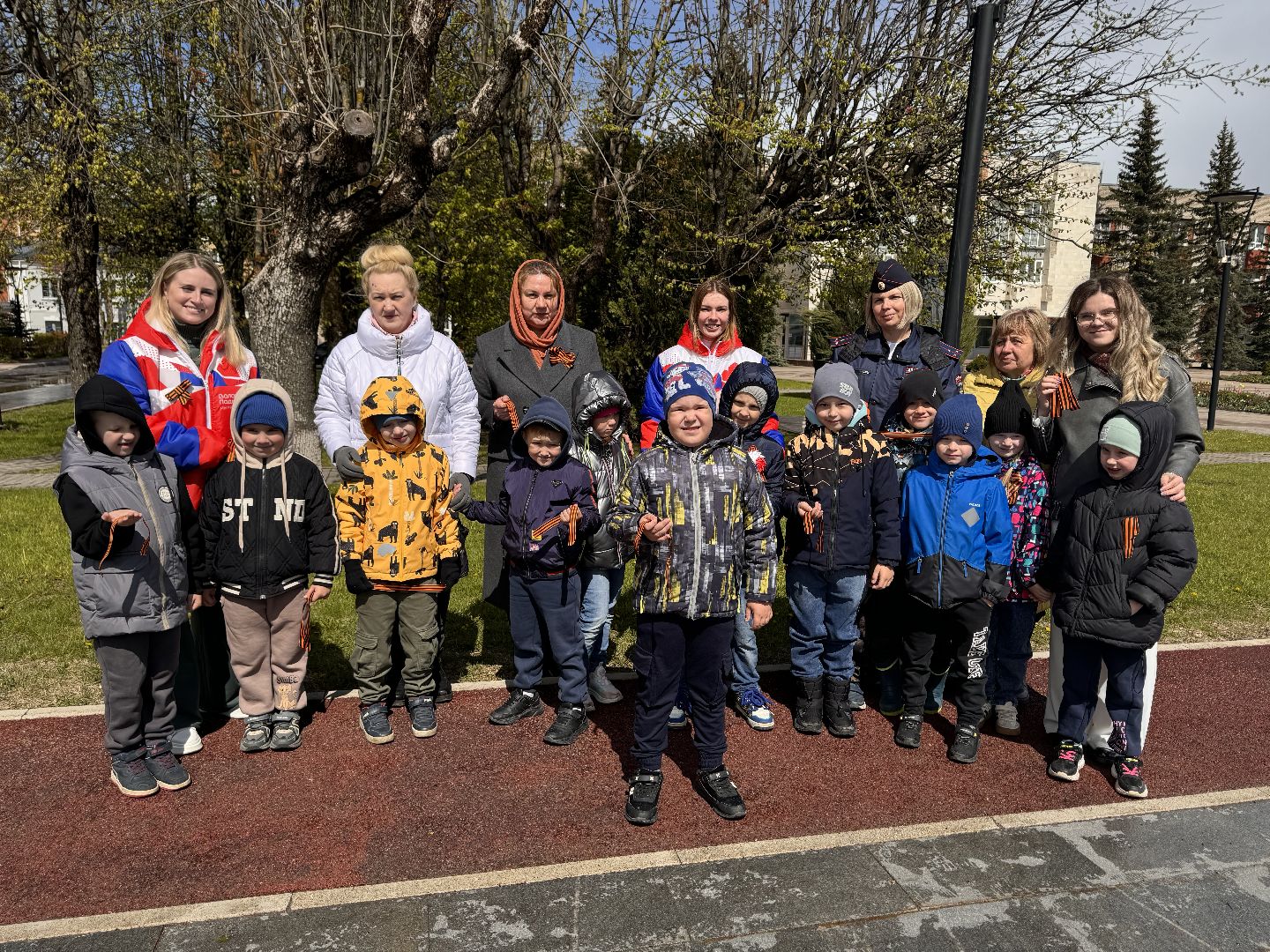 волонтеры, шаховская, георгиевская лента, георгиевская ленточка,