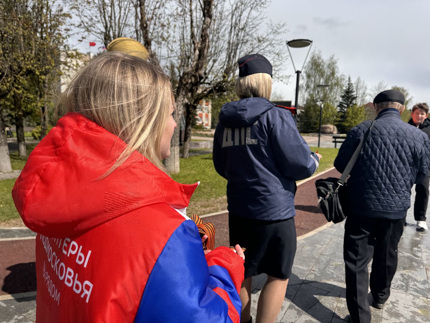 волонтеры, шаховская, георгиевская лента, георгиевская ленточка,