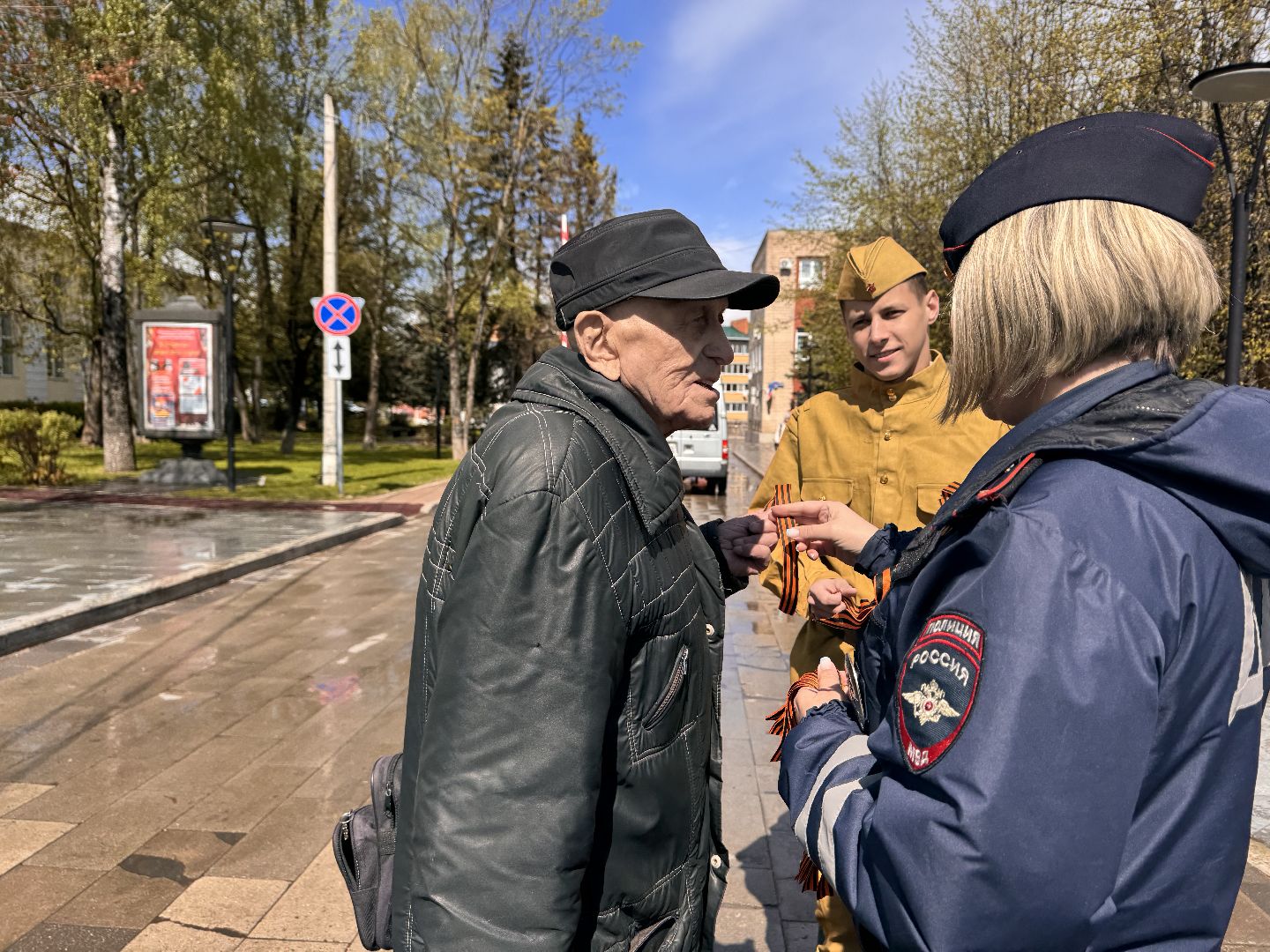 волонтеры, шаховская, георгиевская лента, георгиевская ленточка,