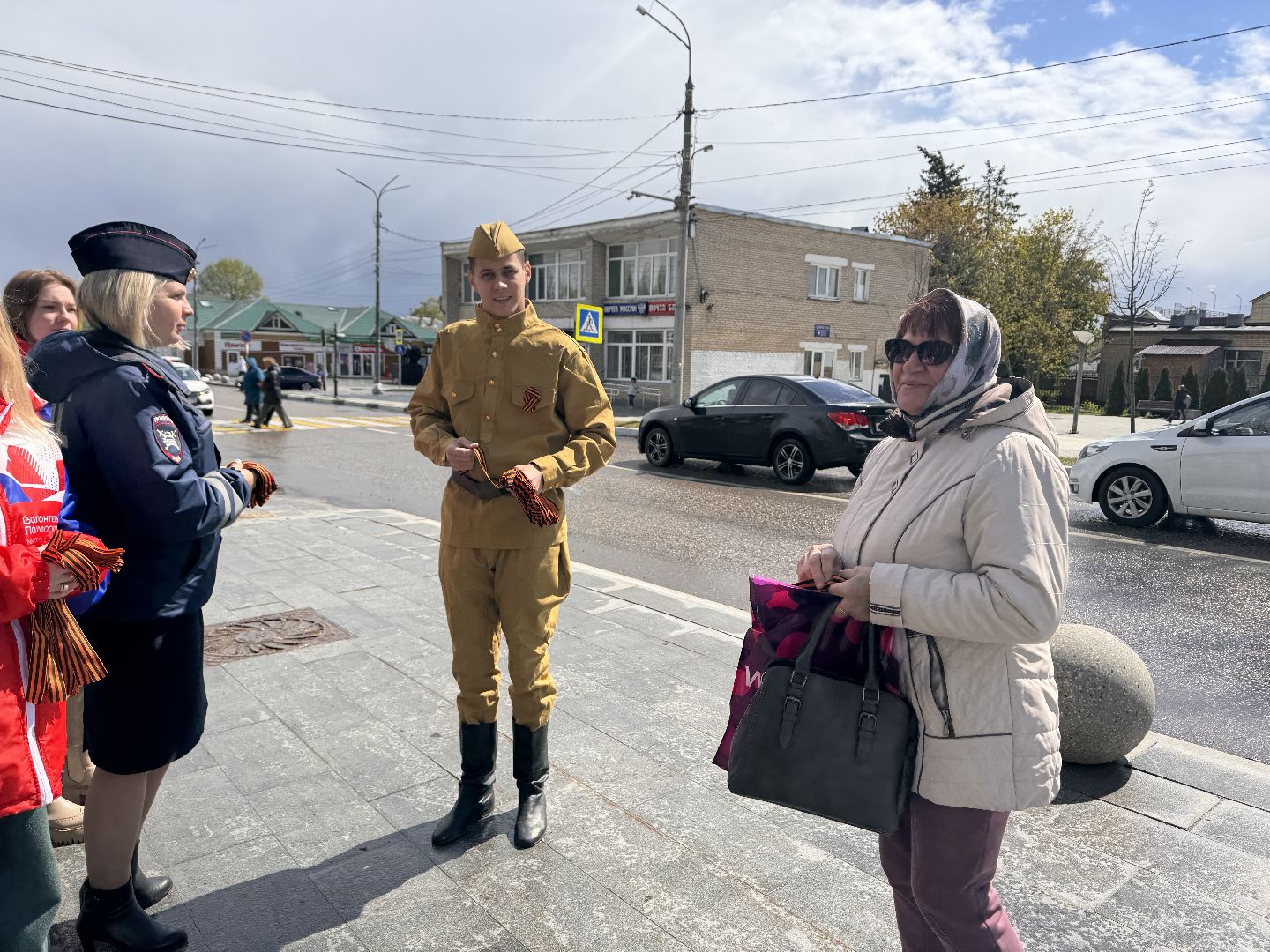 волонтеры, шаховская, георгиевская лента, георгиевская ленточка,