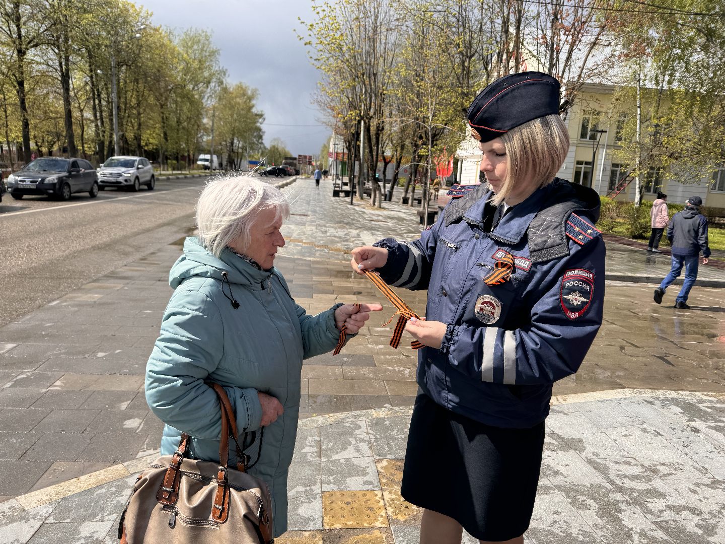 волонтеры, шаховская, георгиевская лента, георгиевская ленточка,