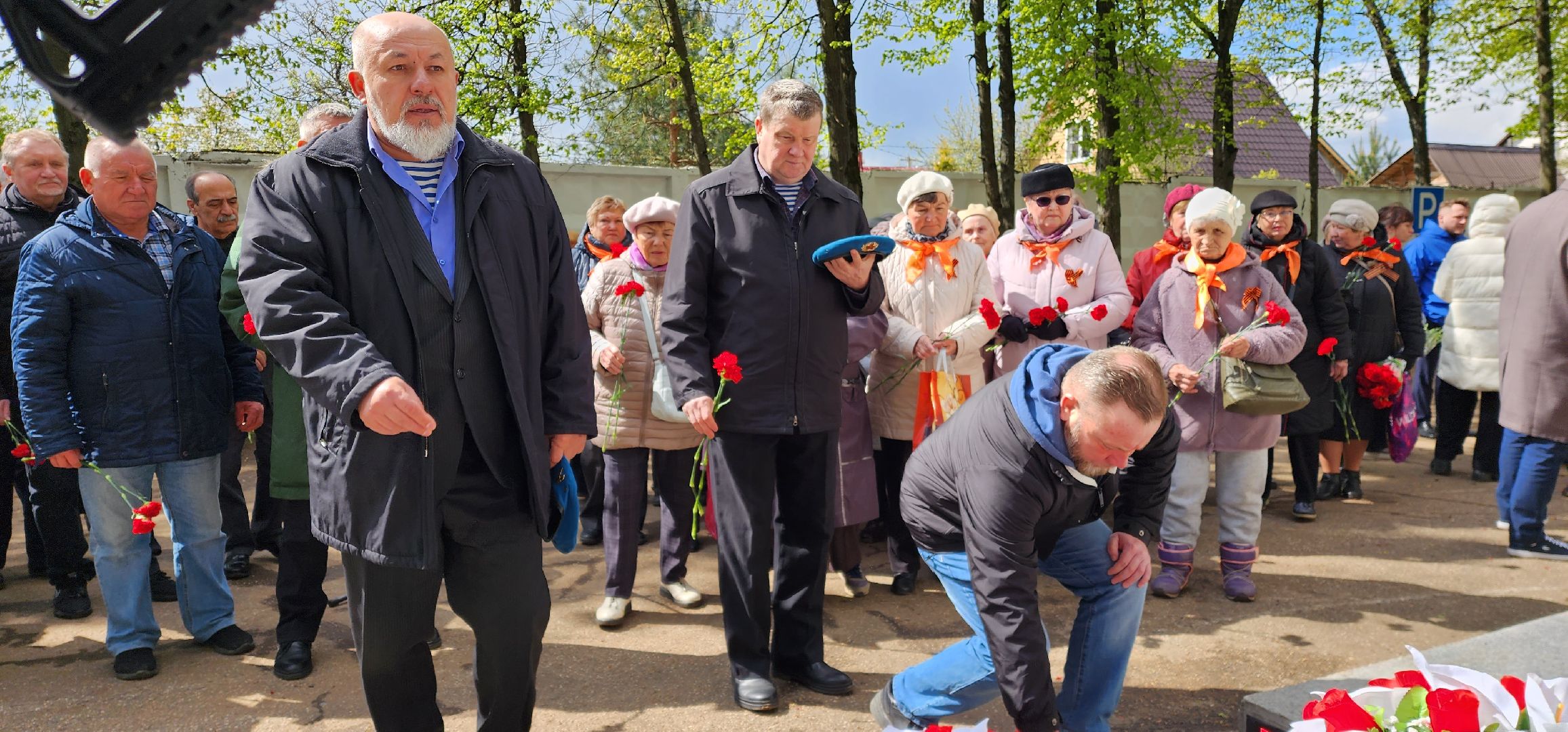 раменское, общество, памятное мероприятие на центральном городском кладбище, возложение цветов к мемориалу скорбящей матери,