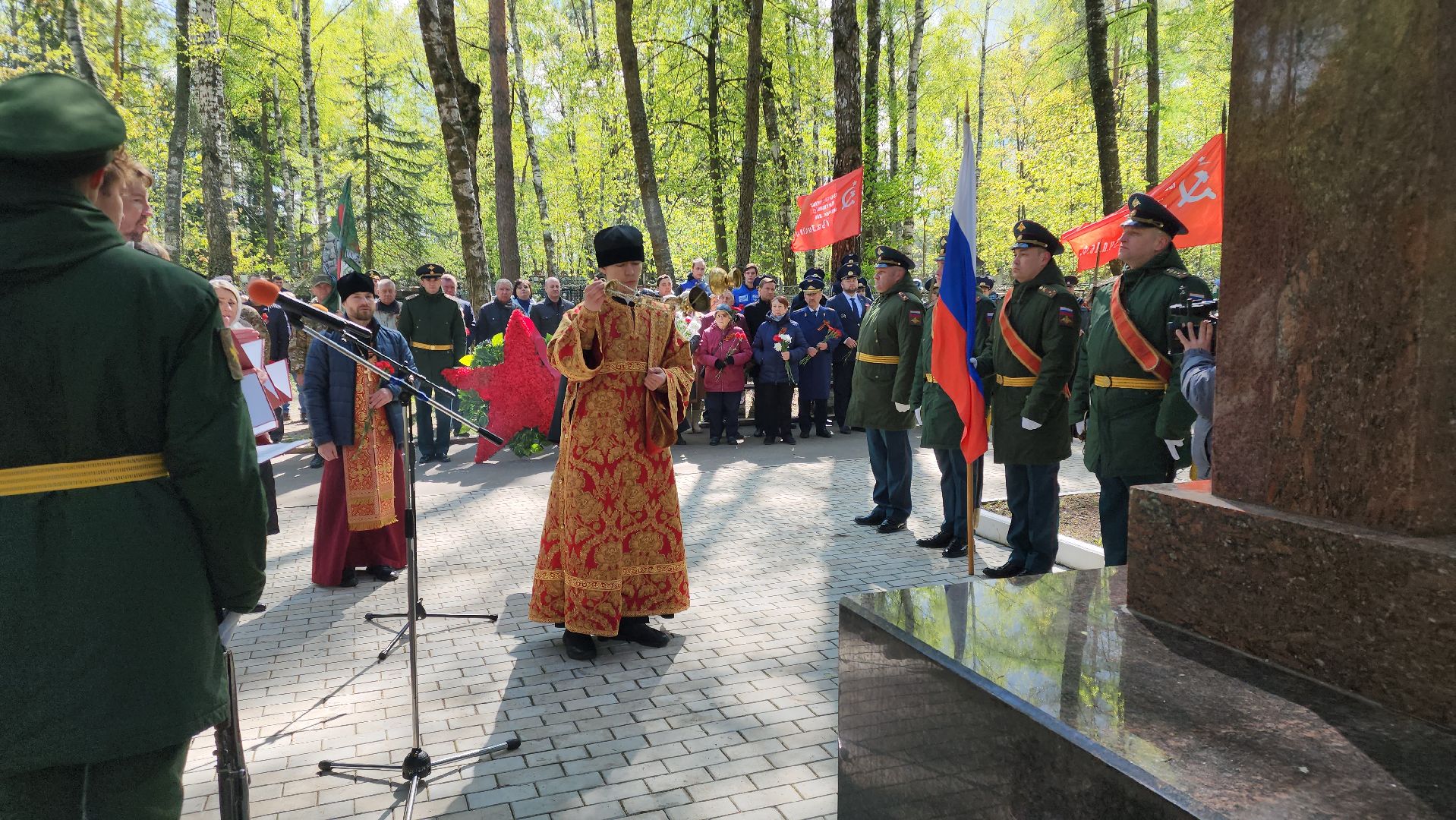егорьевск, 9 мая, панихида, братская могила,