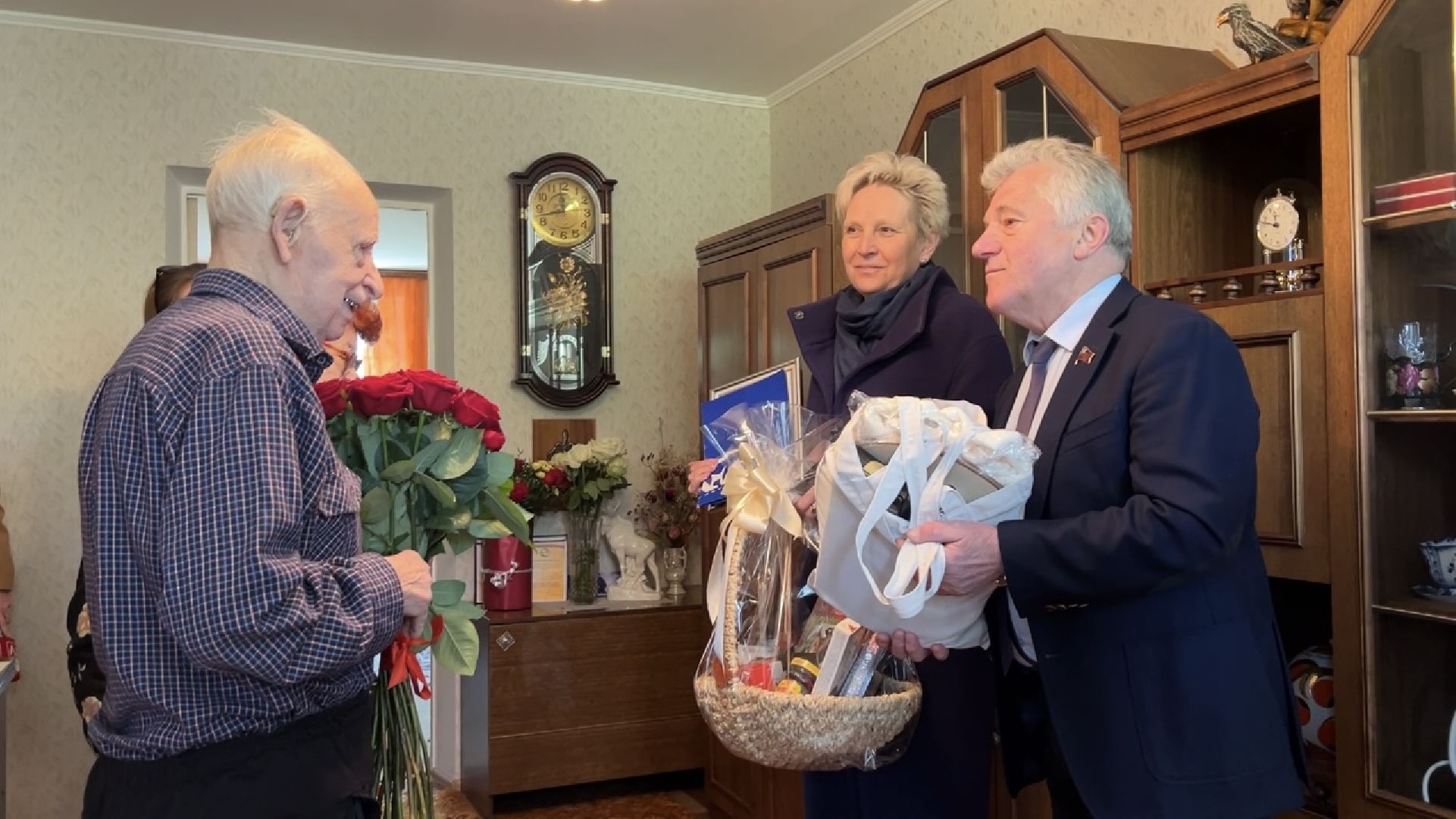 химки, день победы, ветеран вов, поздравление ветерана,