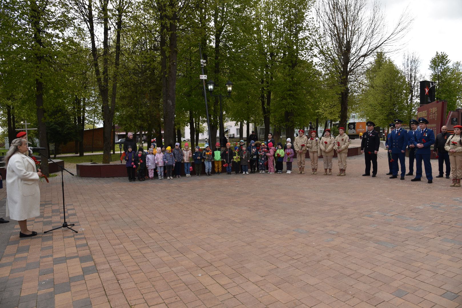 лотошино, сквер победы, день победы, митинг, юнармия,