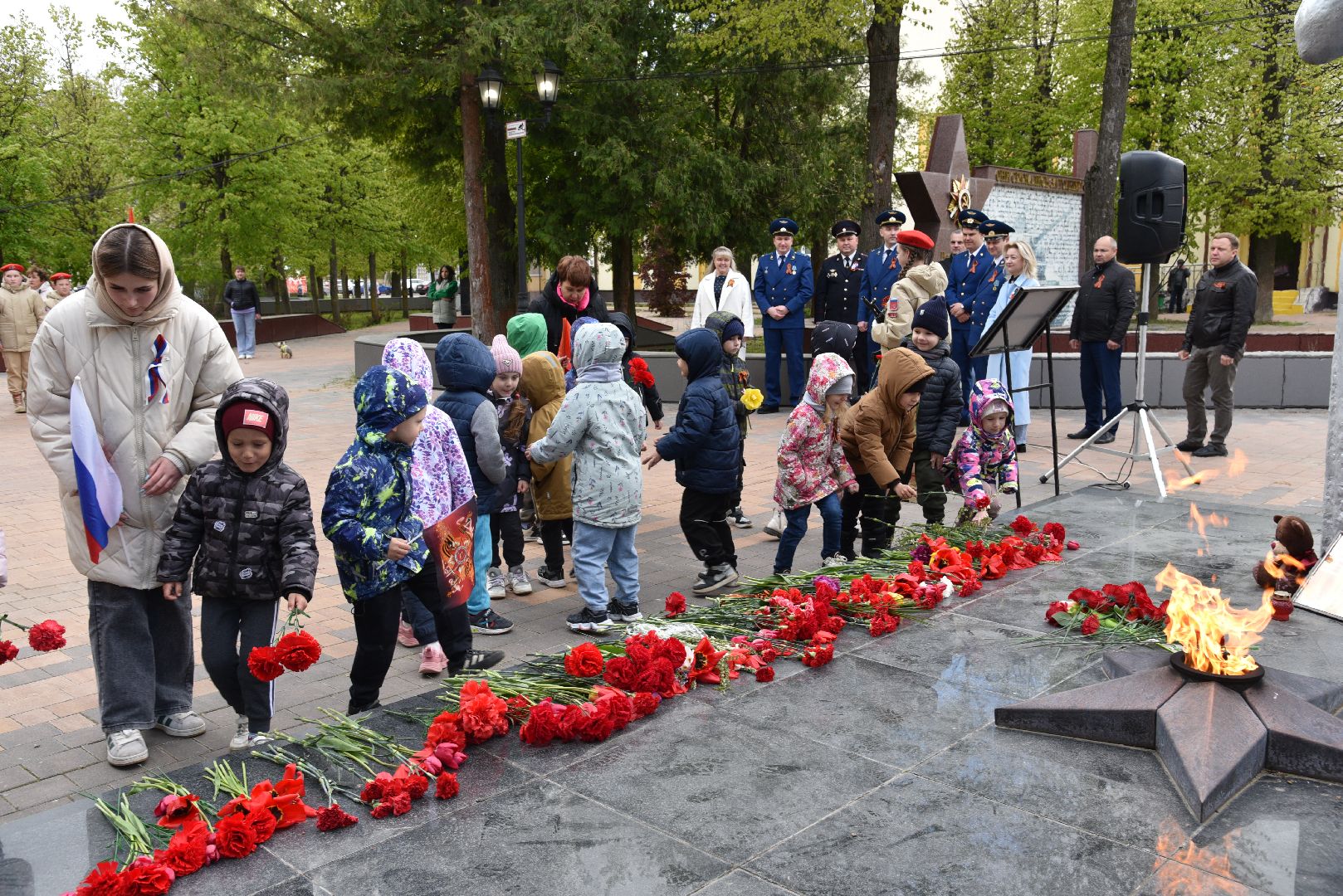 лотошино, сквер победы, день победы, митинг, юнармия,