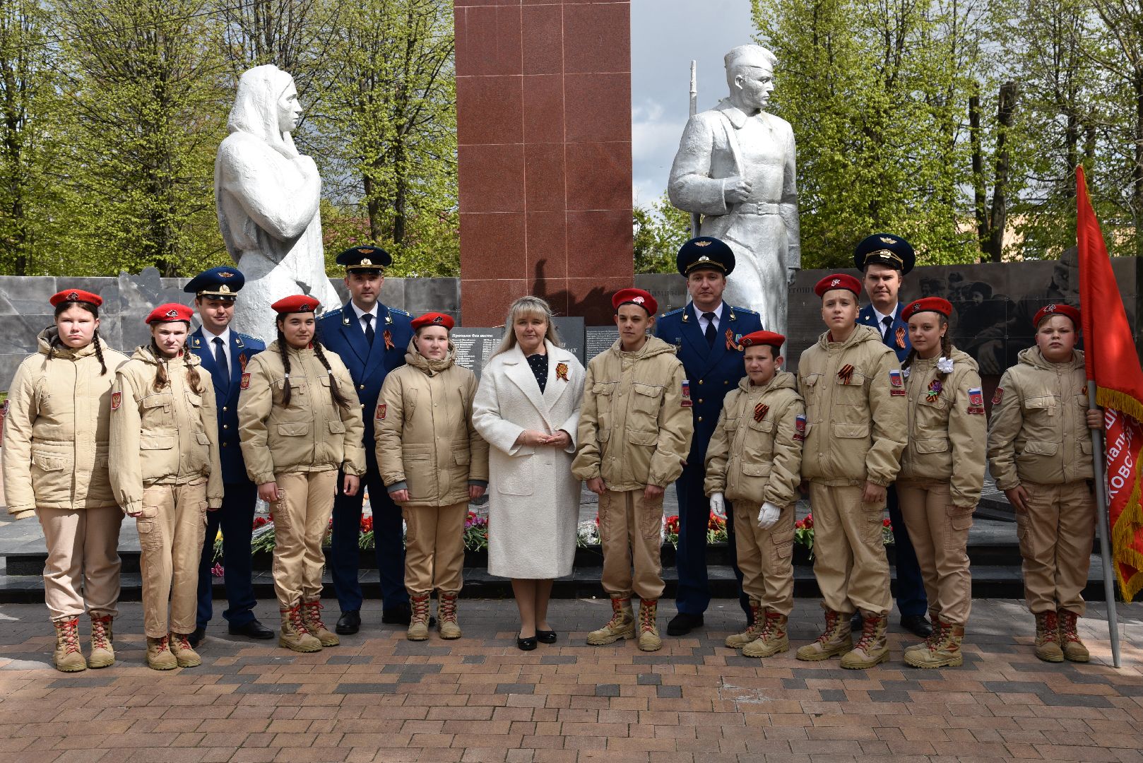 лотошино, сквер победы, день победы, митинг, юнармия,