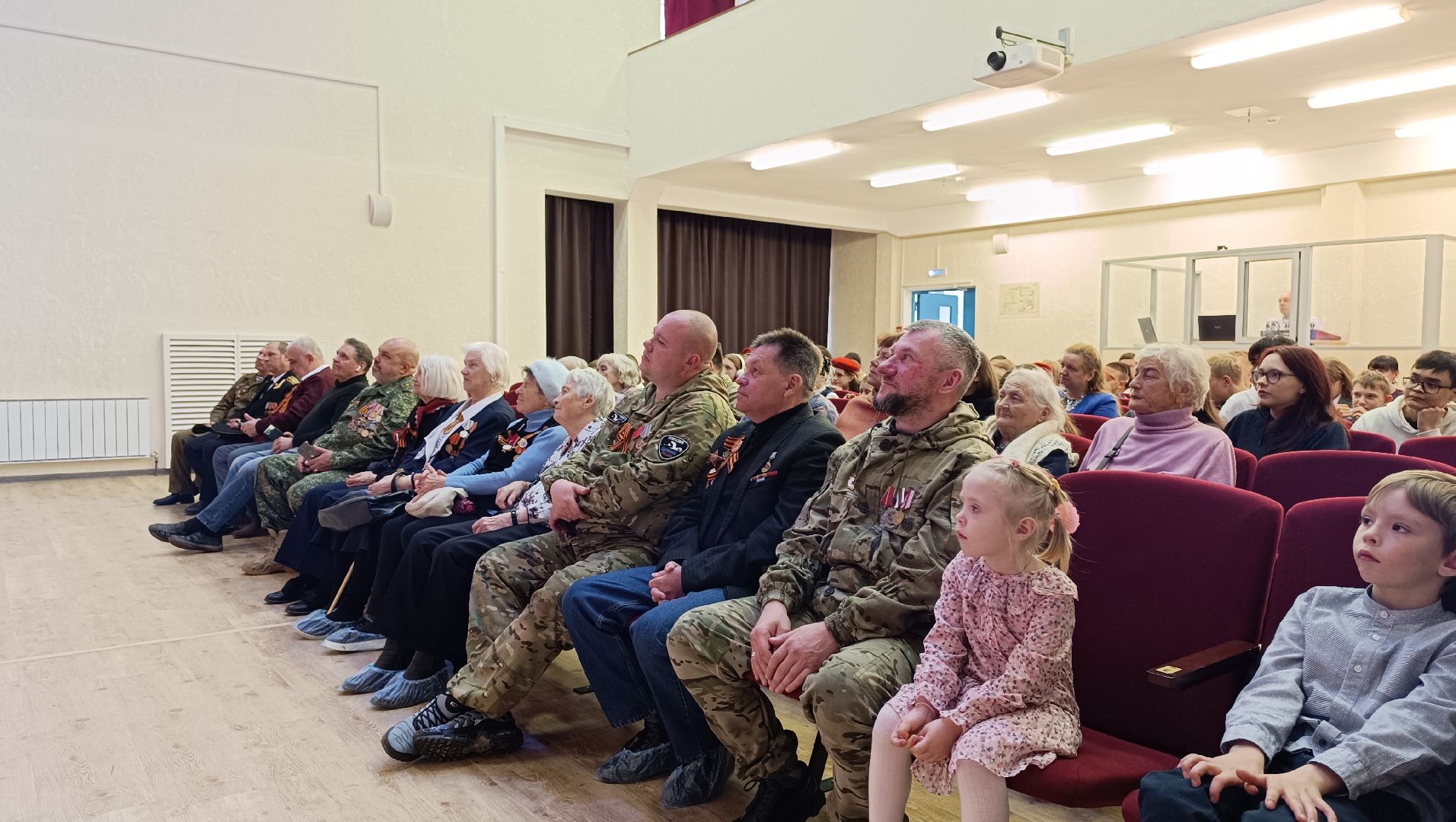 фронтовая гармонь, лобня, песни военных лет,