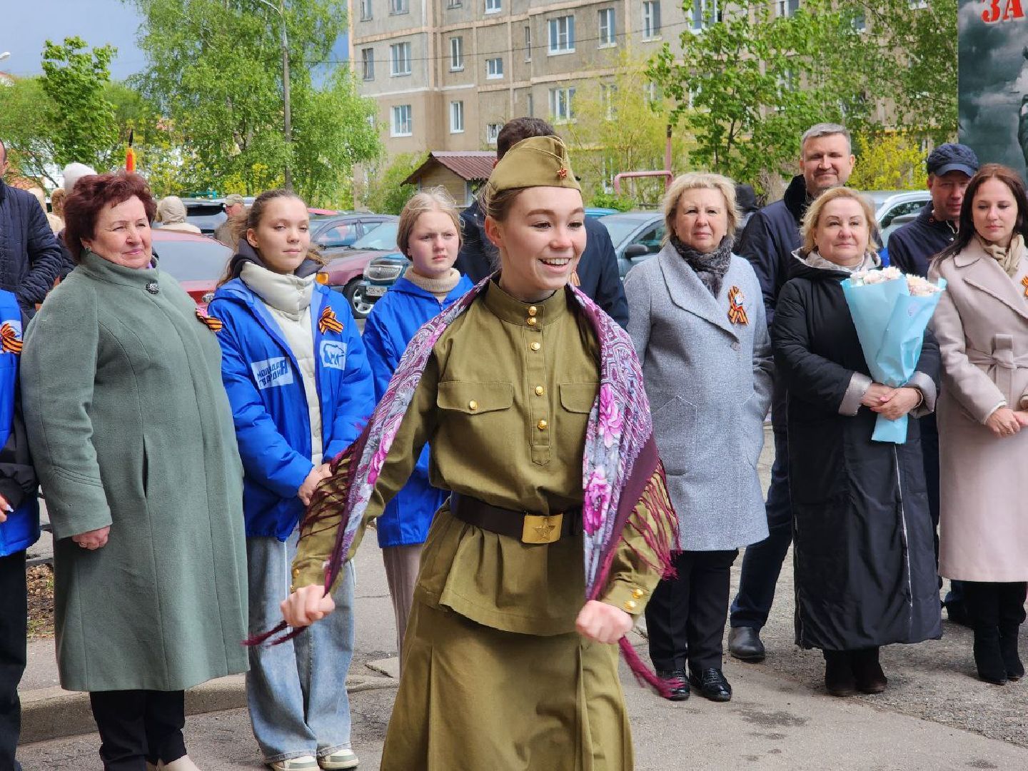 можайск, можайский городской округ, подмосковье, ветеран, день победы, 9 мая, фронтовые бригады, поздравления, глава округа, концерт во дворе,