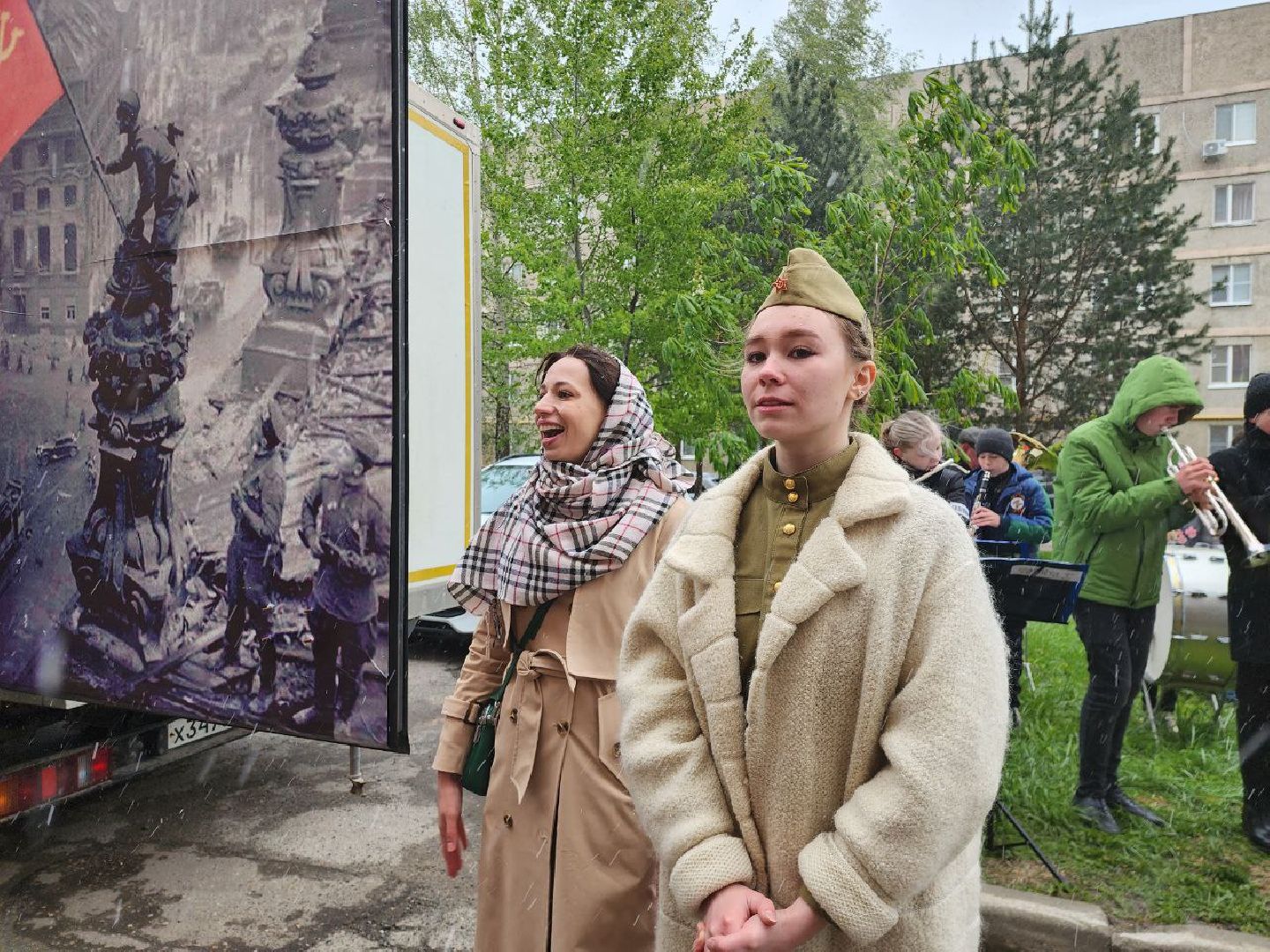 можайск, можайский городской округ, подмосковье, ветеран, день победы, 9 мая, фронтовые бригады, поздравления, глава округа, концерт во дворе,