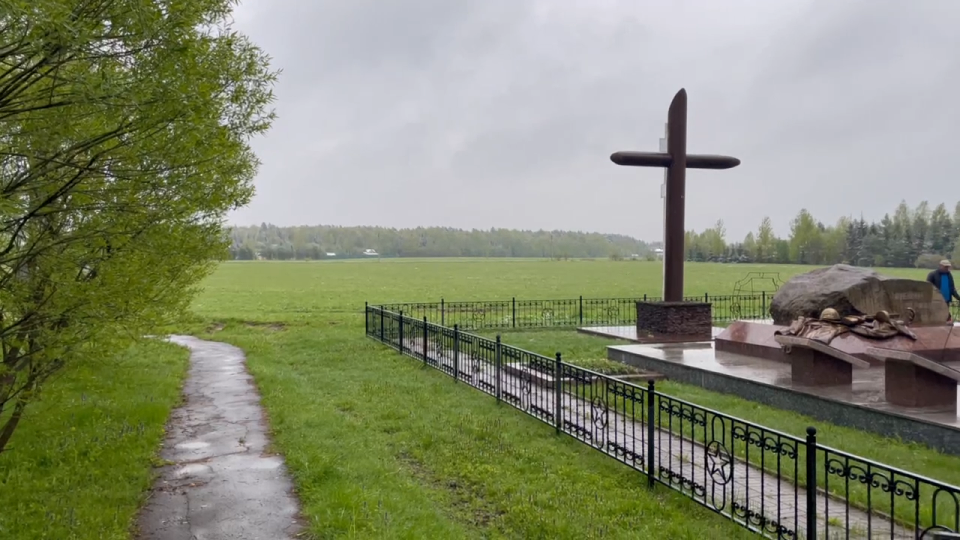 братская могила, оборона Москвы, великая отечественная война, деревня Палицы, контрнаступление под москвой,