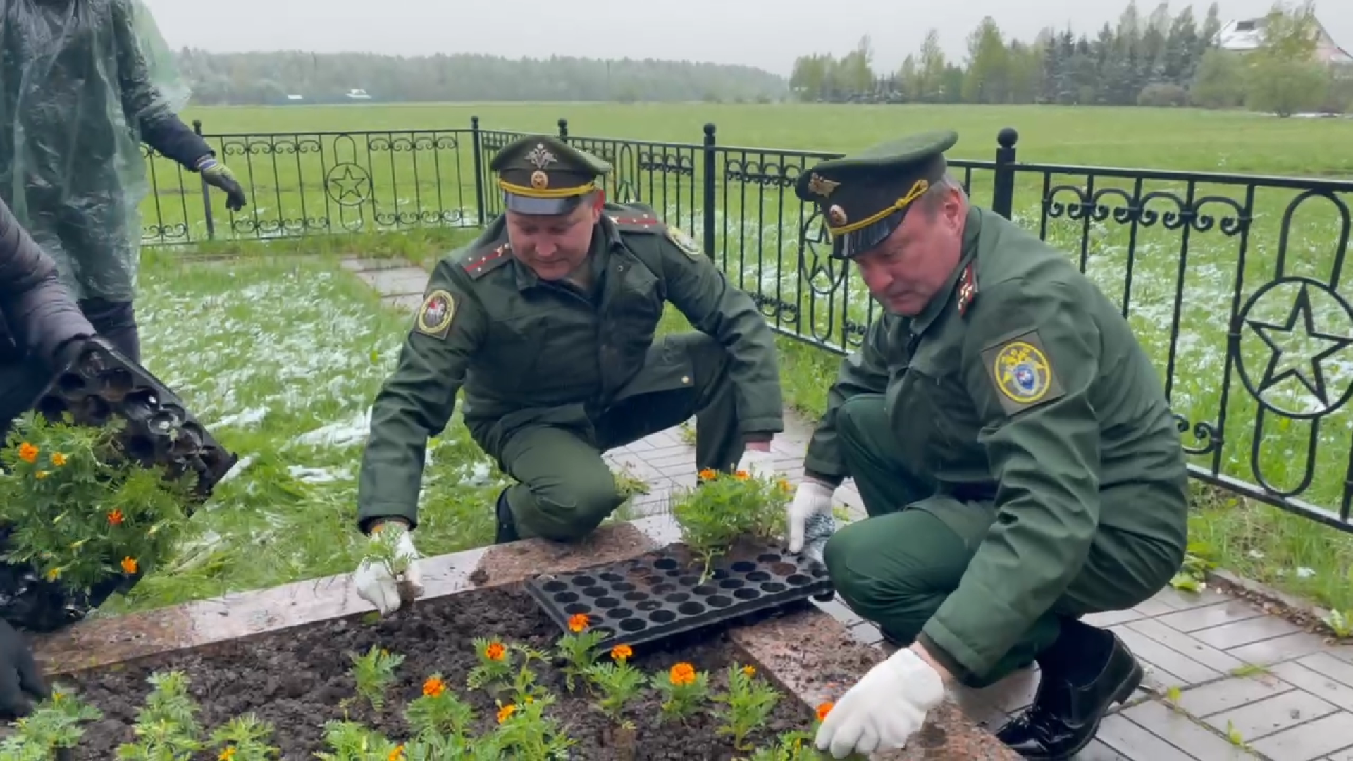 братская могила, оборона Москвы, великая отечественная война, деревня Палицы, контрнаступление под москвой,