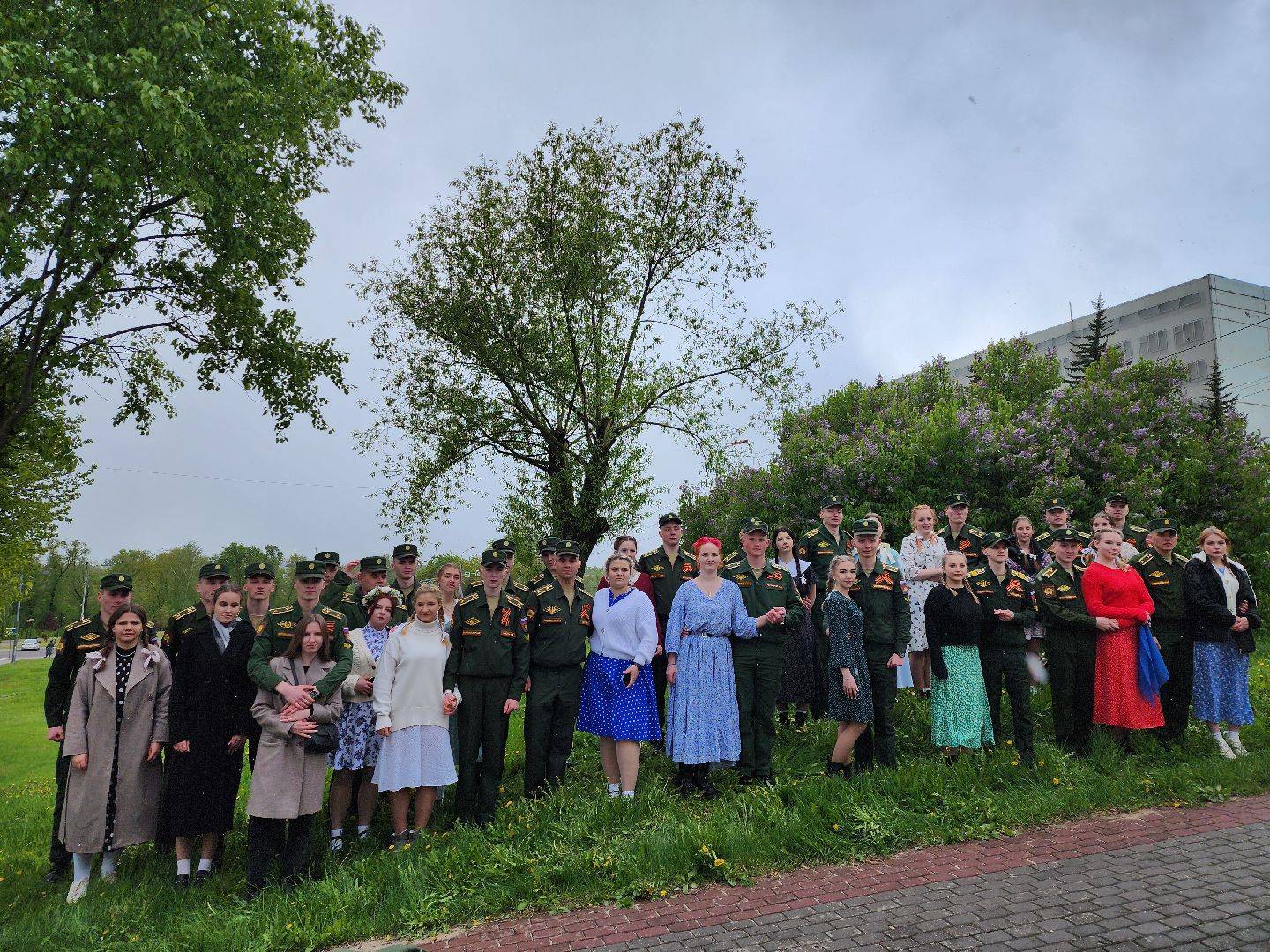 серпухов, подмосковье, день победы, акция синий платочек, 9 мая, великая отечественная война, акции,