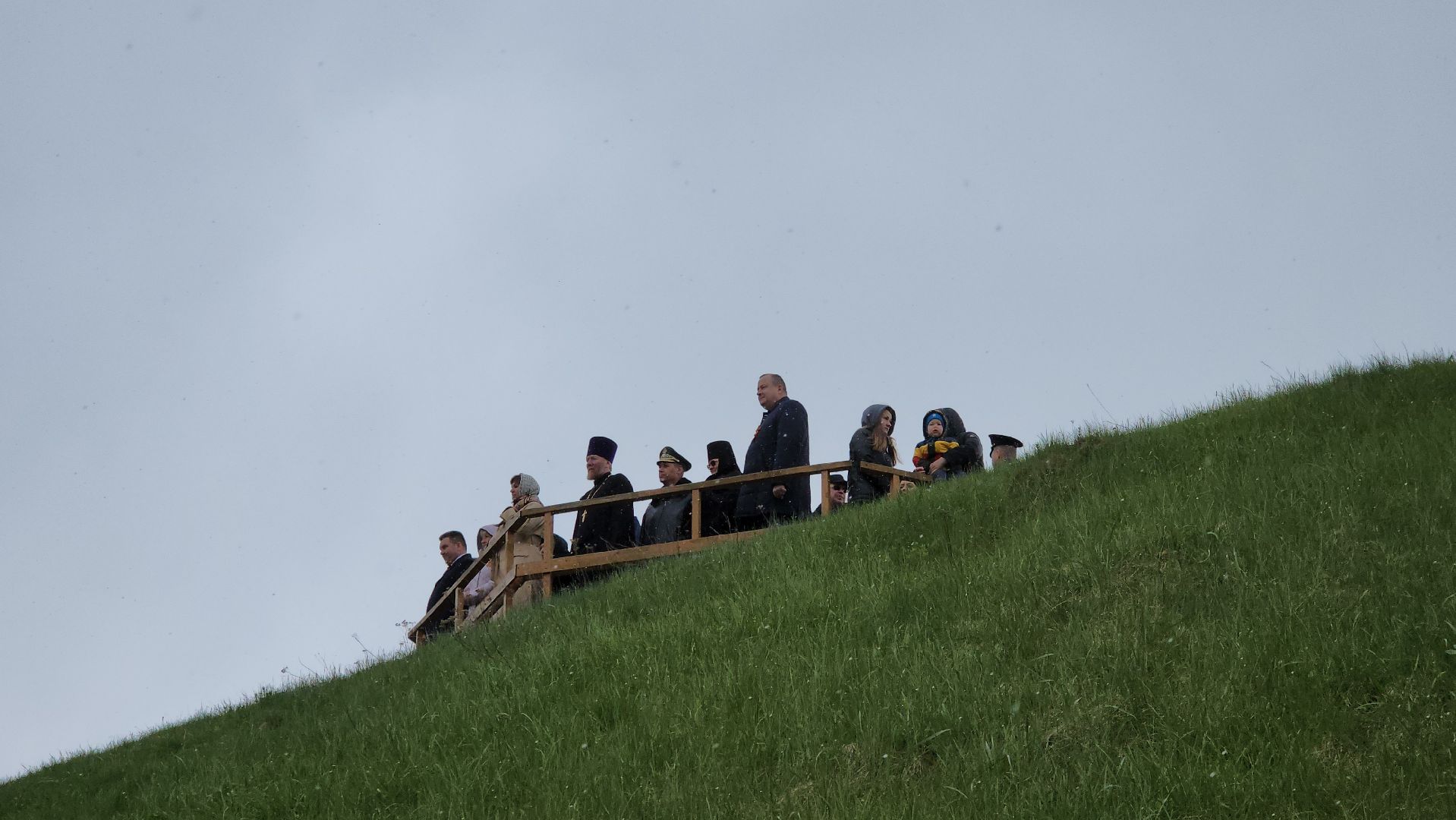 серпухов, подмосковье, день победы, акция синий платочек, 9 мая, великая отечественная война, акции,