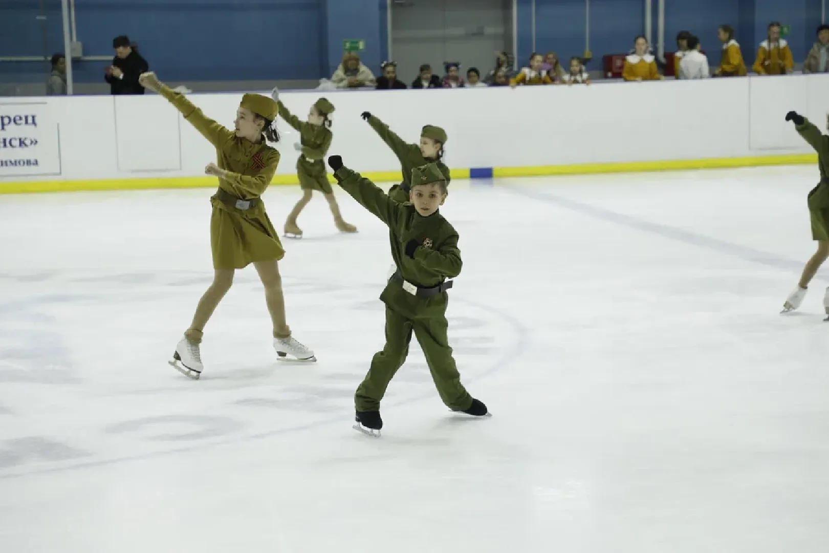 наро-фоминск, наро-фоминский городской округ, Ледовый дворец наро-фоминск, юные фигуристы, День Победы,