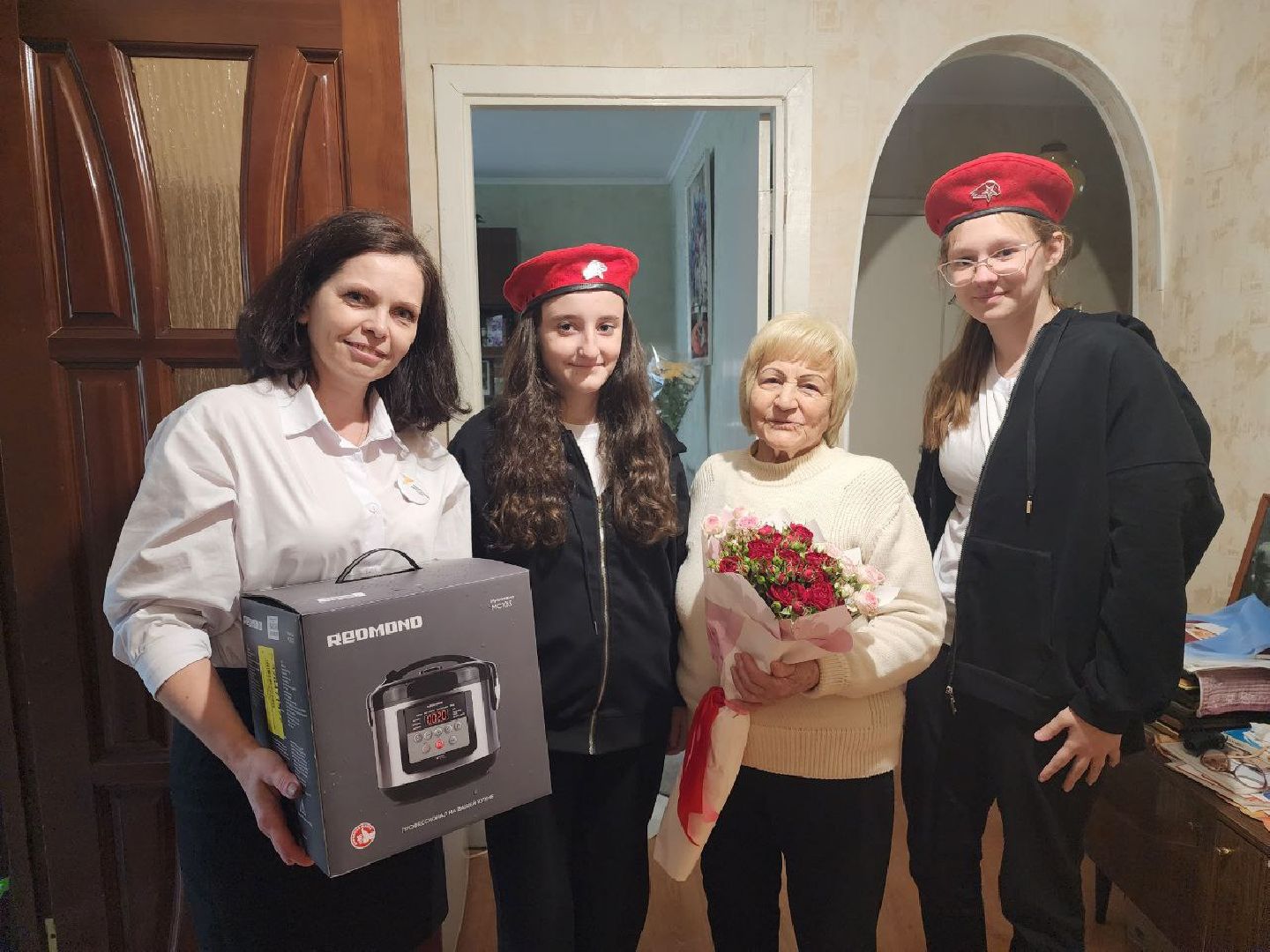 чехов, день победы, ветеран вов, школьники, поздравления, 9 мая, великая отечественная война,