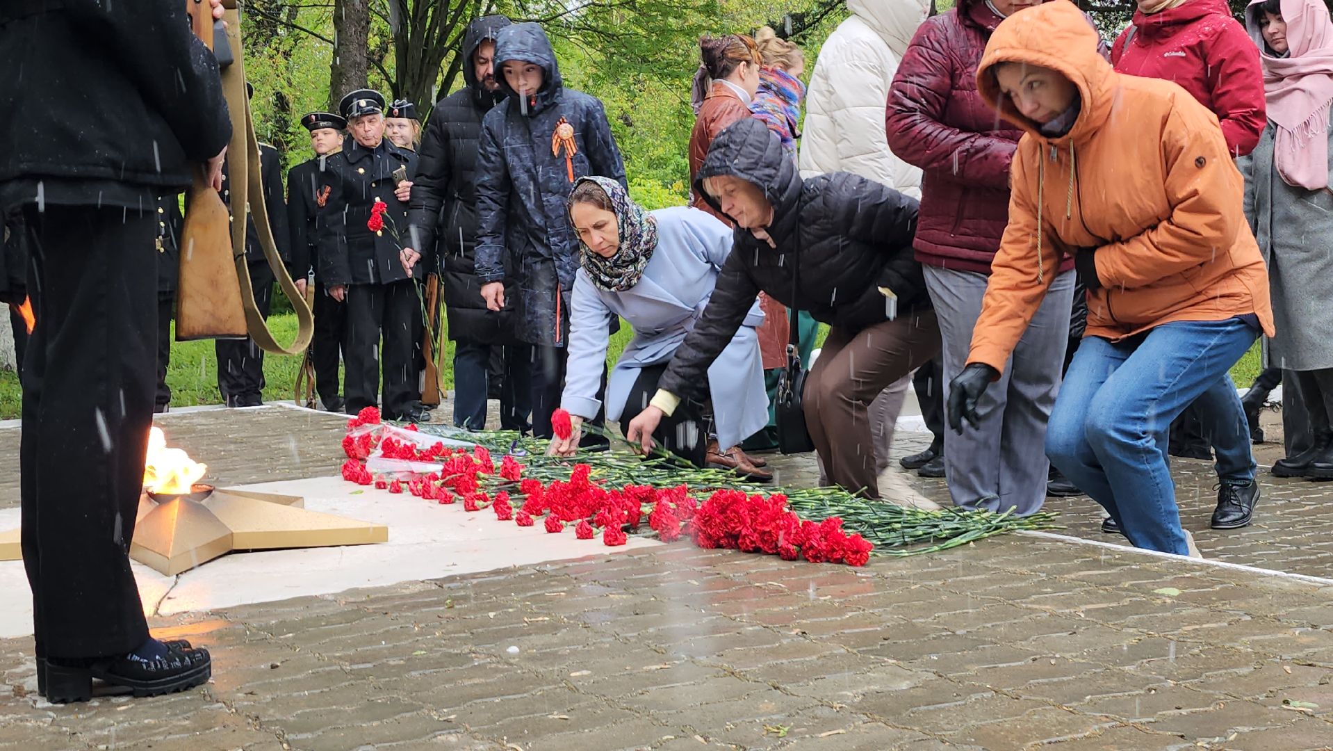 серпухов, улица крюкова, вечный огонь, день победы, праздничный митинг, 9 мая,