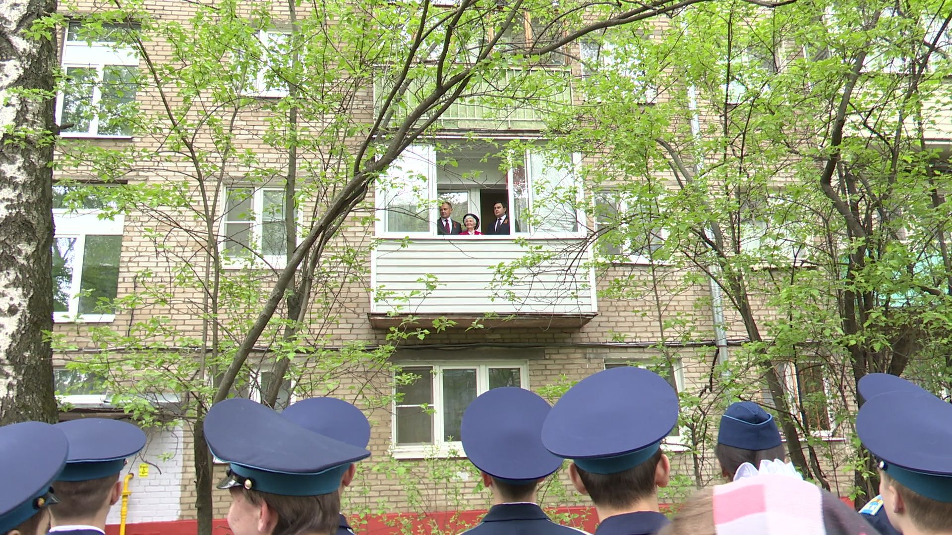 Реутов, день победы, праздник со слезами на глазах, парад у дома ветерана, я помню, я горжусь,ветераны войны,