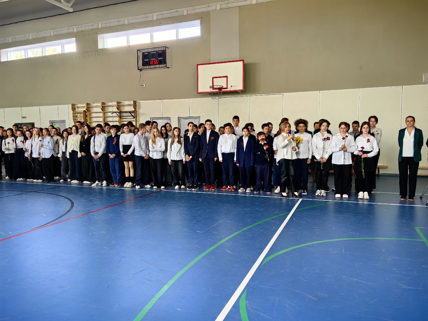 День Победы, мемориал, возложение цветов, торжественная линейка,