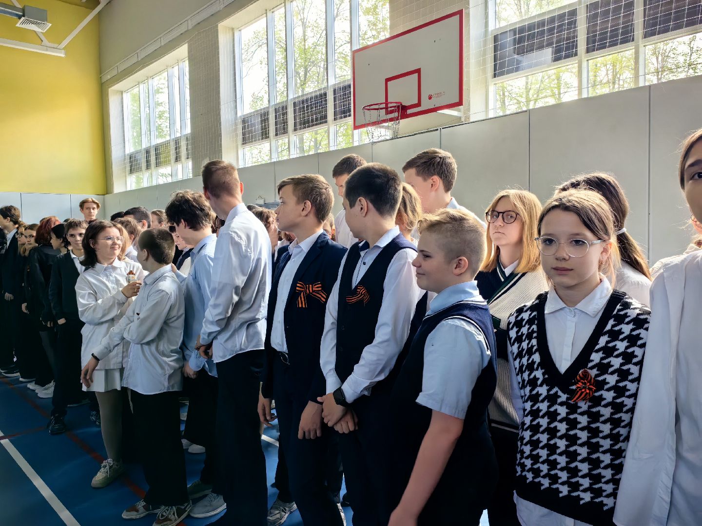 День Победы, мемориал, возложение цветов, торжественная линейка,