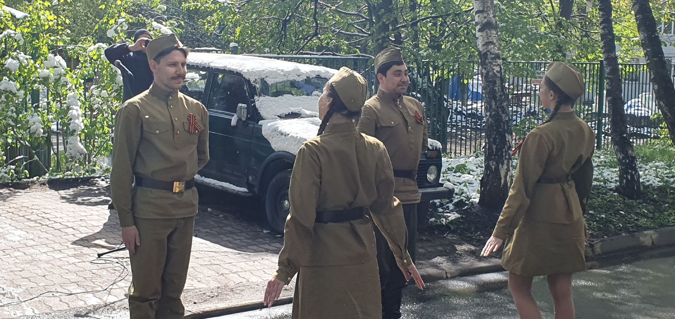 поздравление ветерана, концерт для ветерана, мытищи, концерт под окнами ветерана,