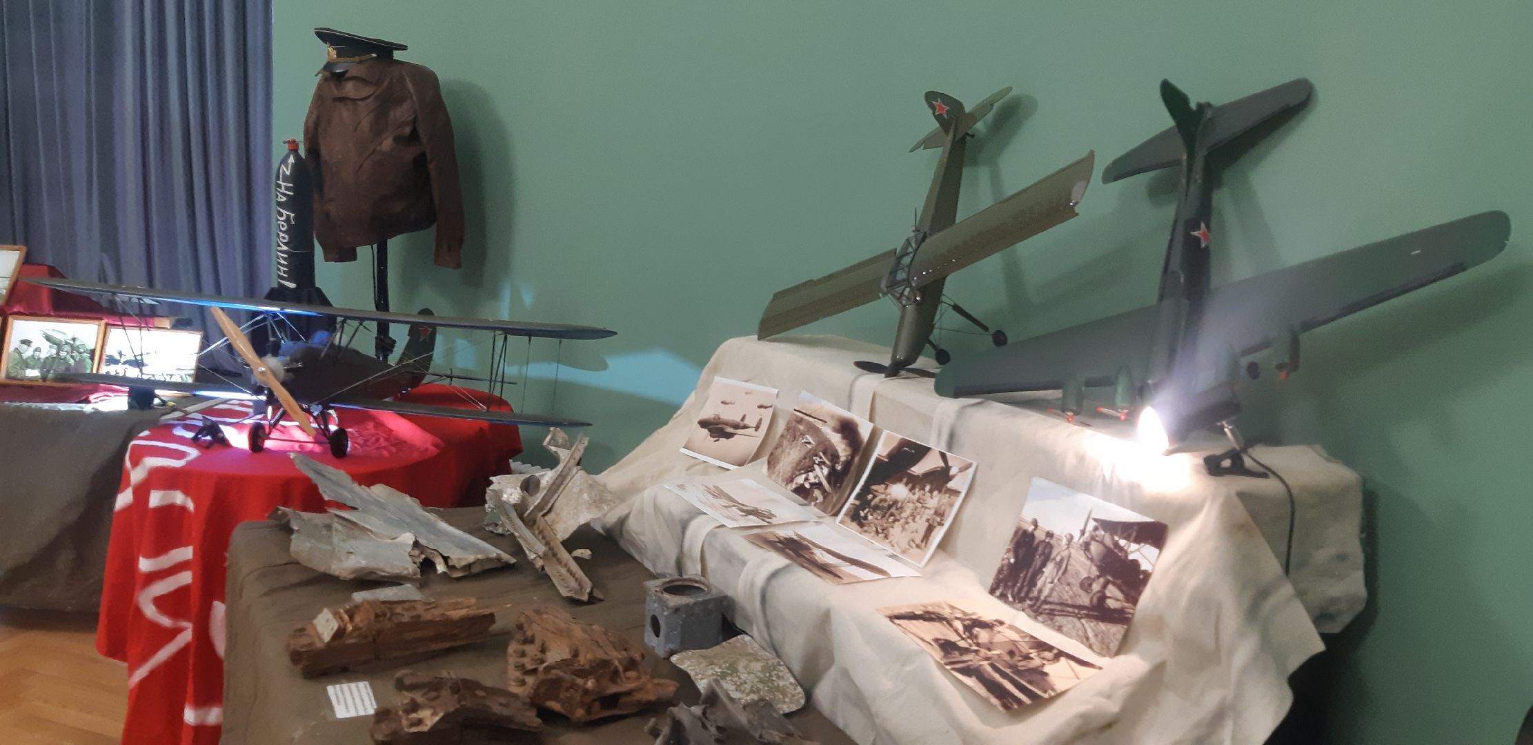 В бой идут одни старики, летчики, жители Красногорска, Красногорск, Великая Отечественная война, день победы,