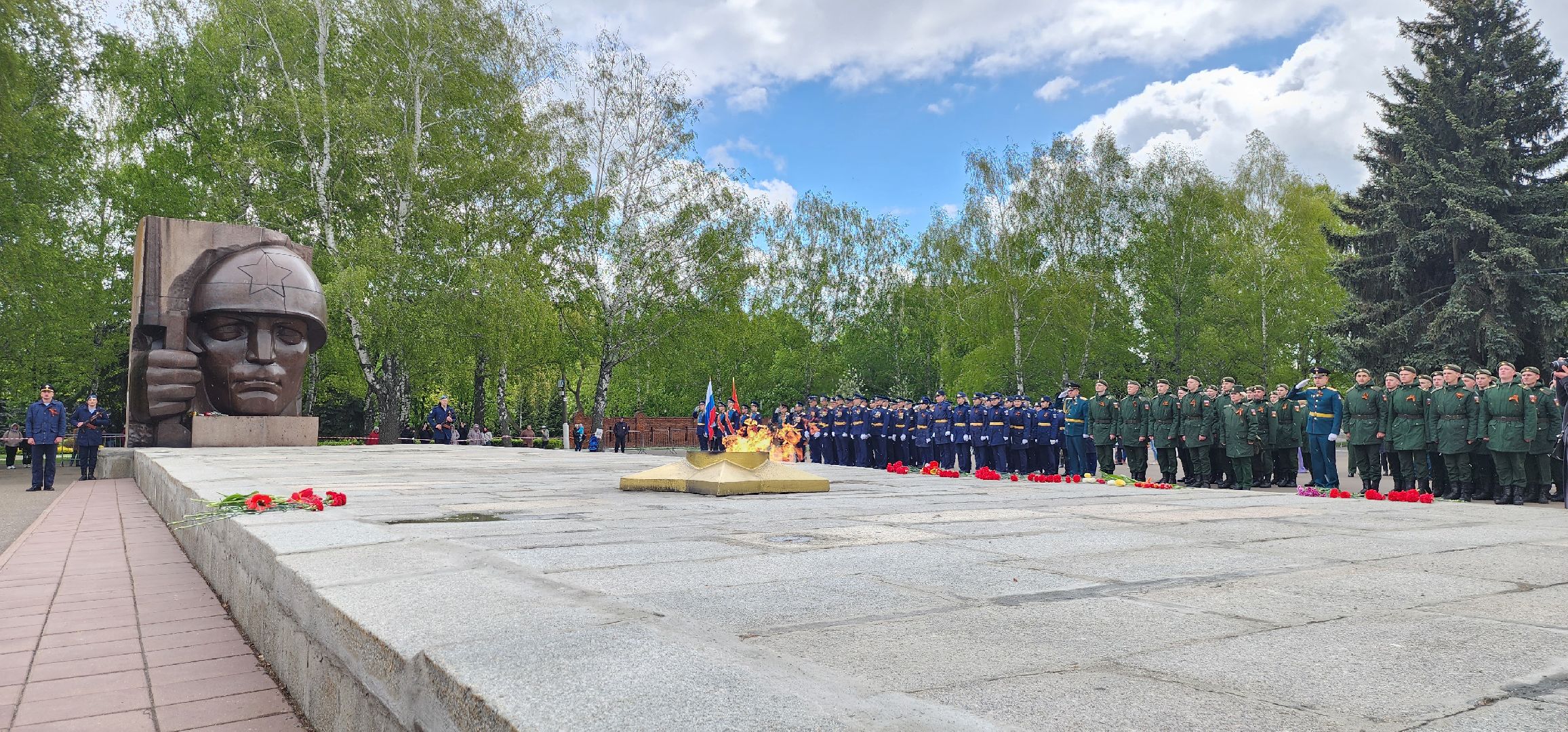 Коломна, день победы, мемориал, возложение цветов,