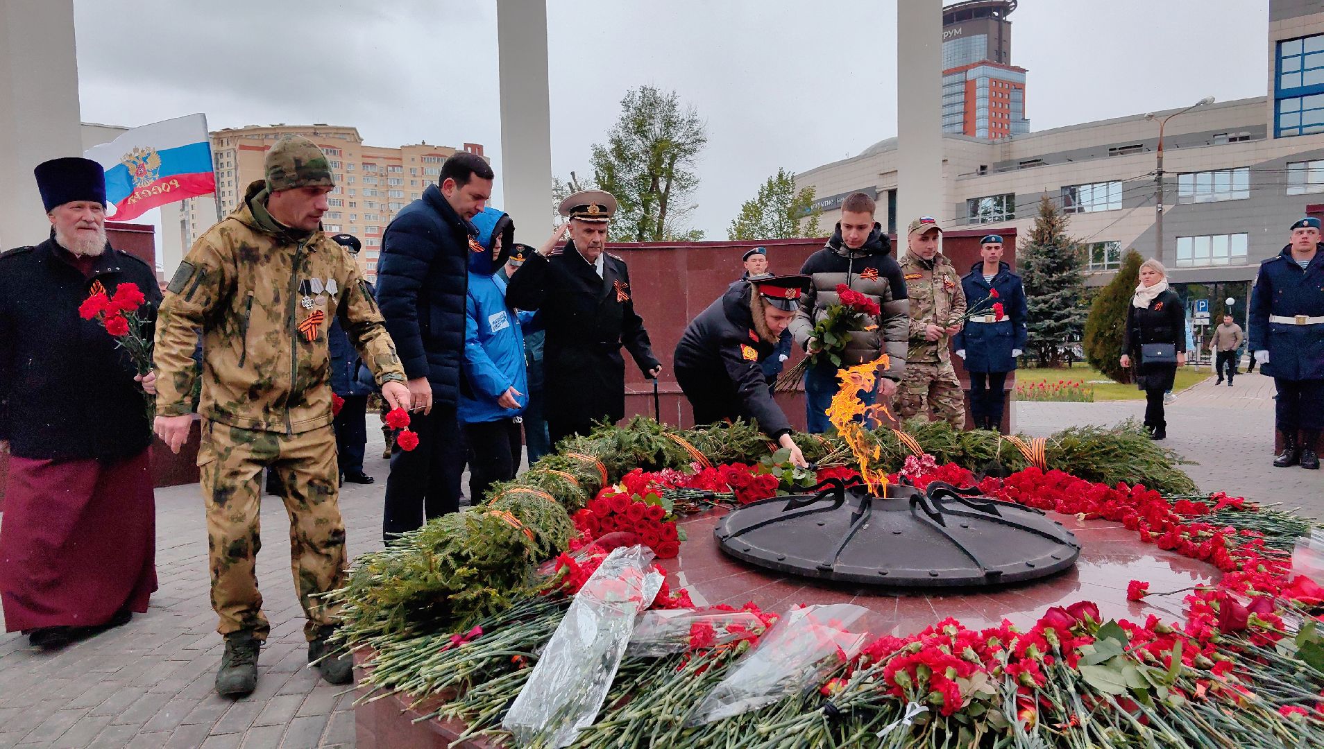 День Победы, Мемориал, Аллея памяти, Возложение цветов, 9 Мая,